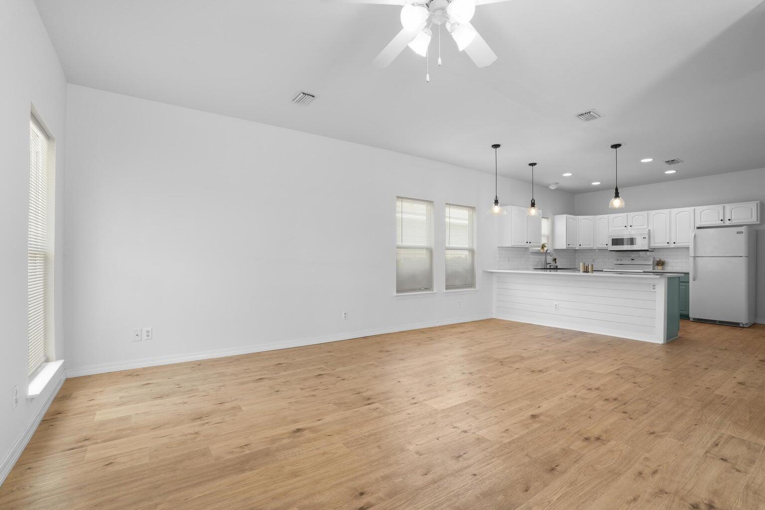 ENCHANTED ESTATES - Residential