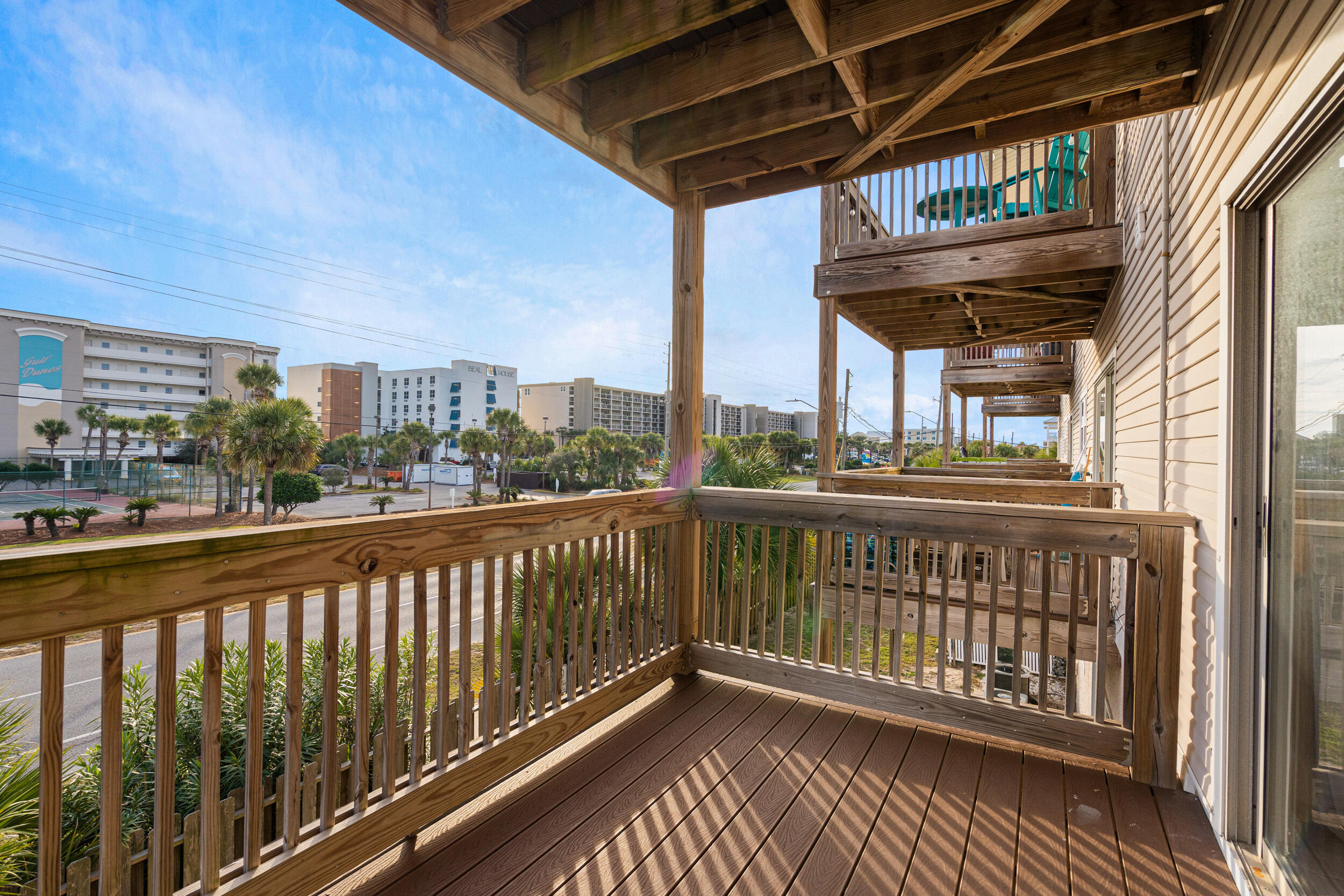 ISLAND GARDENS CONDO - Residential