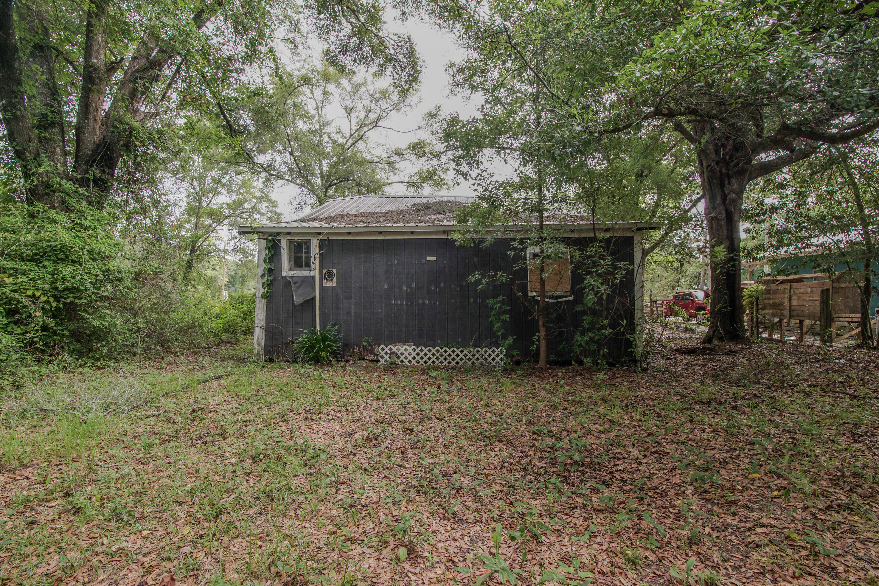 TOWN OF DEFUNIAK SPRINGS - Land