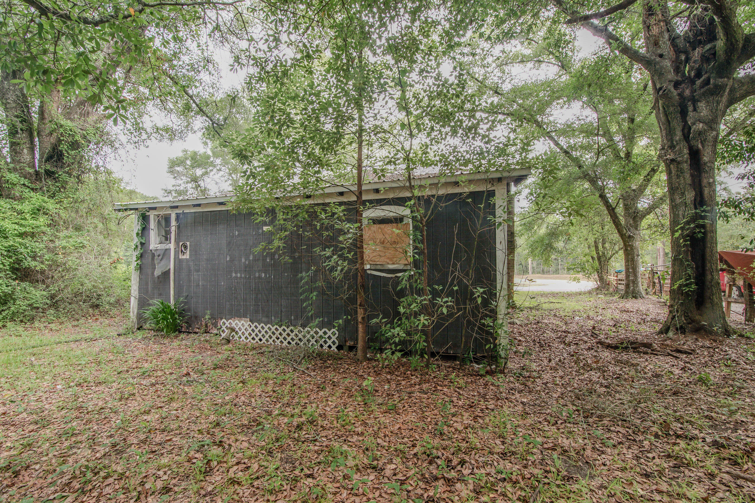 TOWN OF DEFUNIAK SPRINGS - Land
