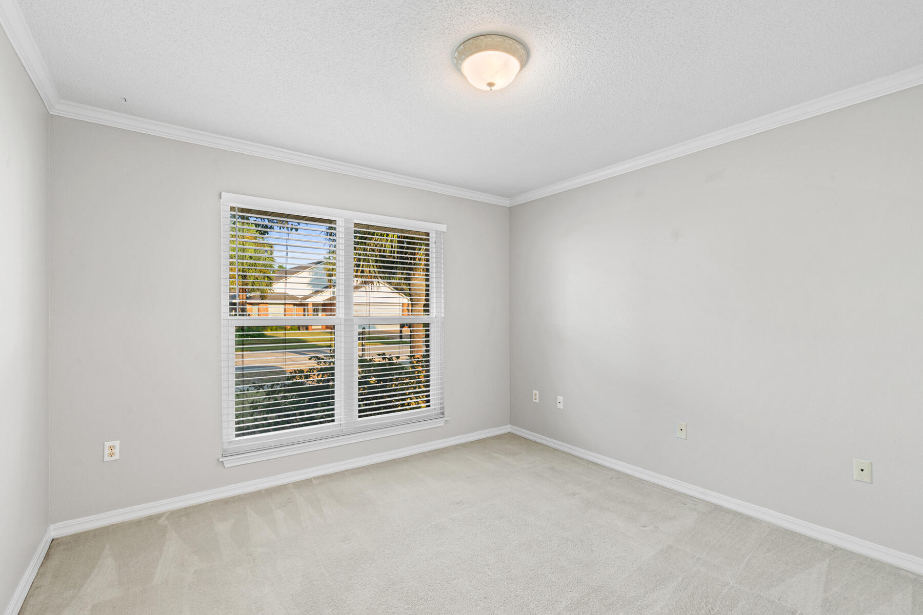 SUNSAIL S/D LOT 41 - Residential
