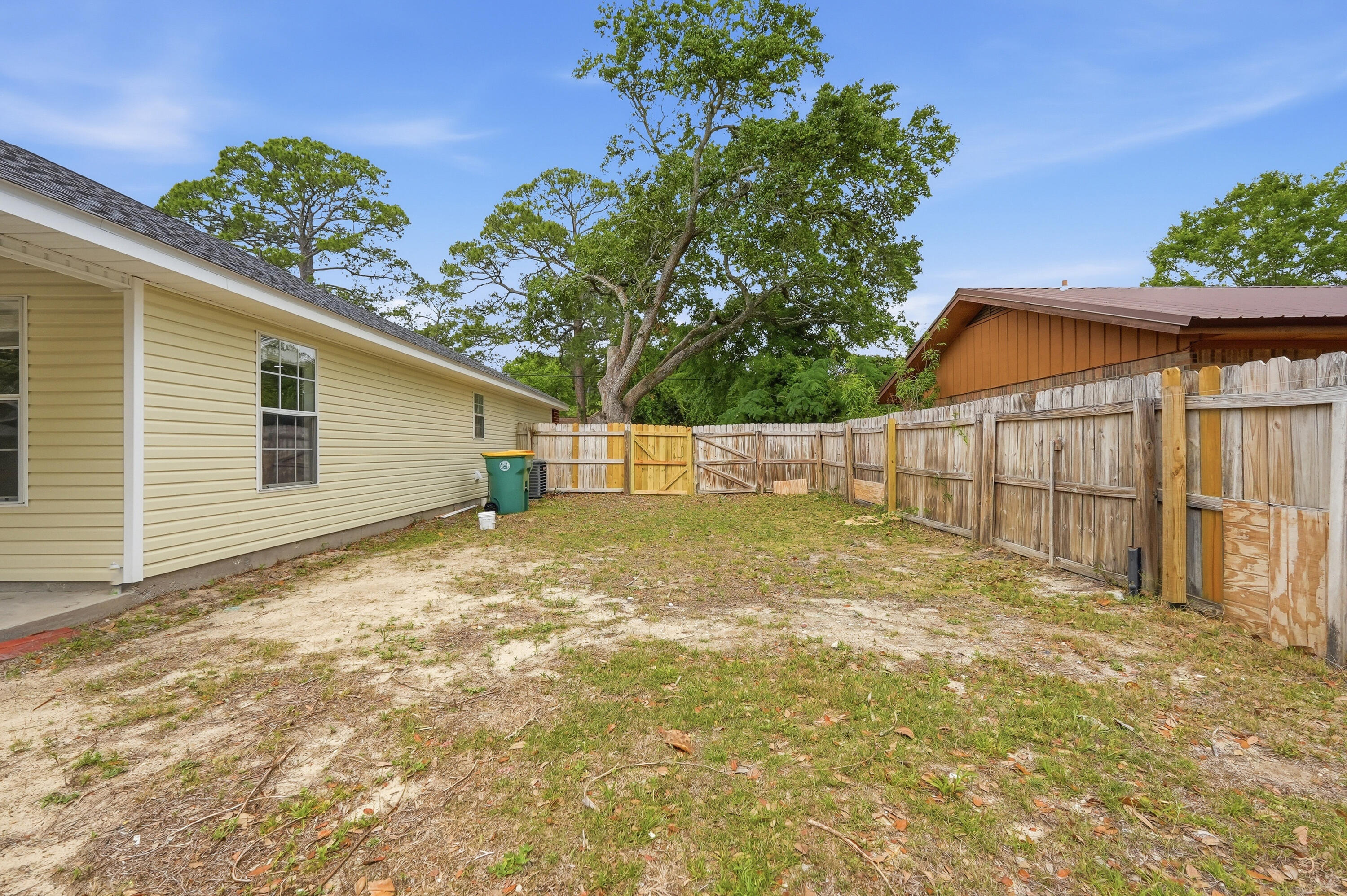 EMORY THOMAS - Residential Lease