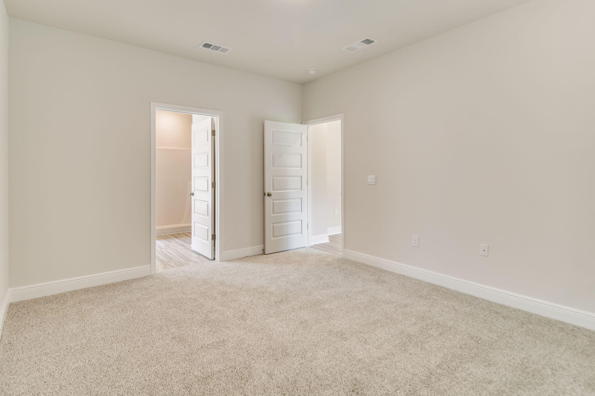 PLANTATION WOODS - Residential