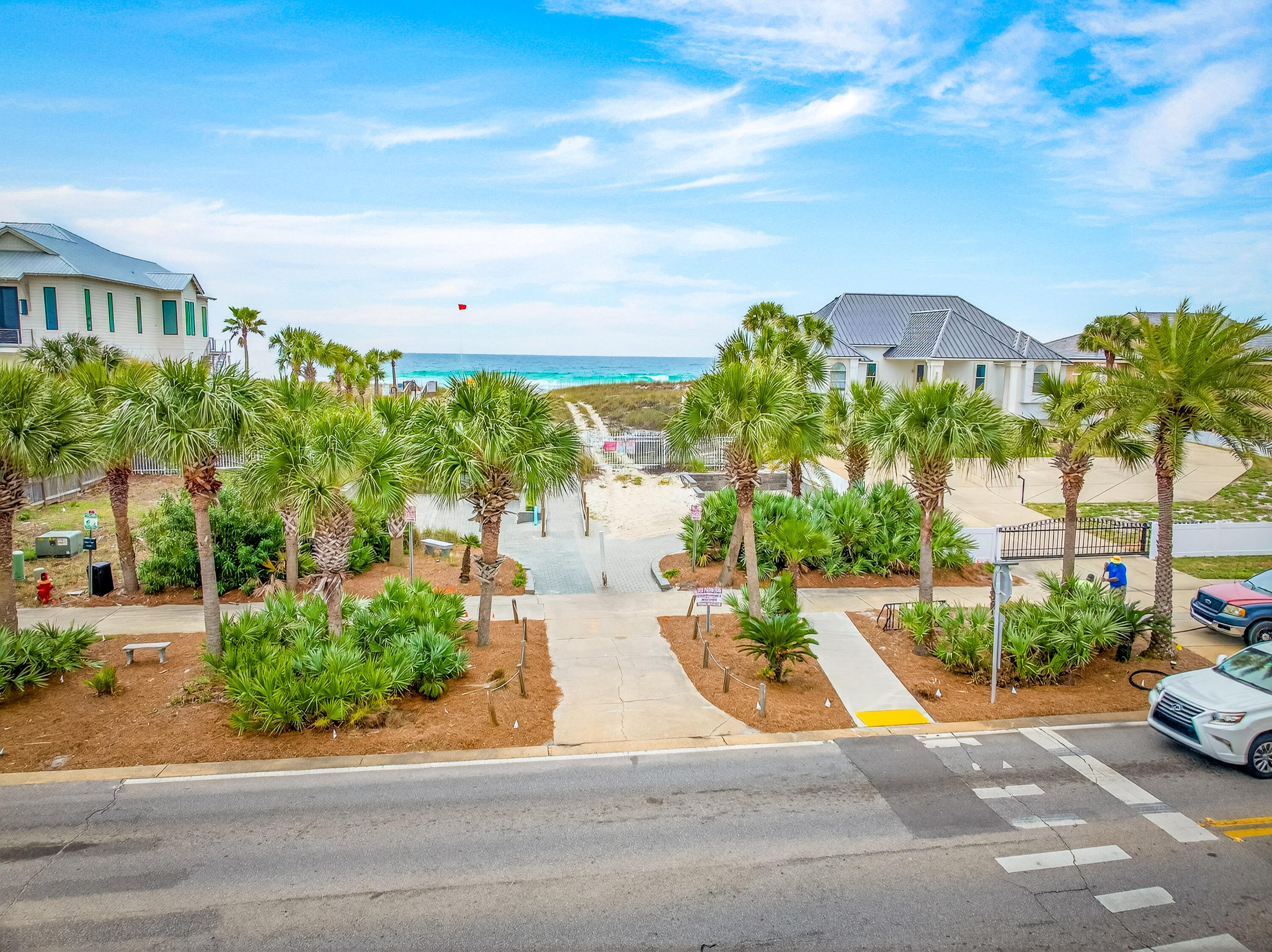 HOLIDAY ISLE - Residential