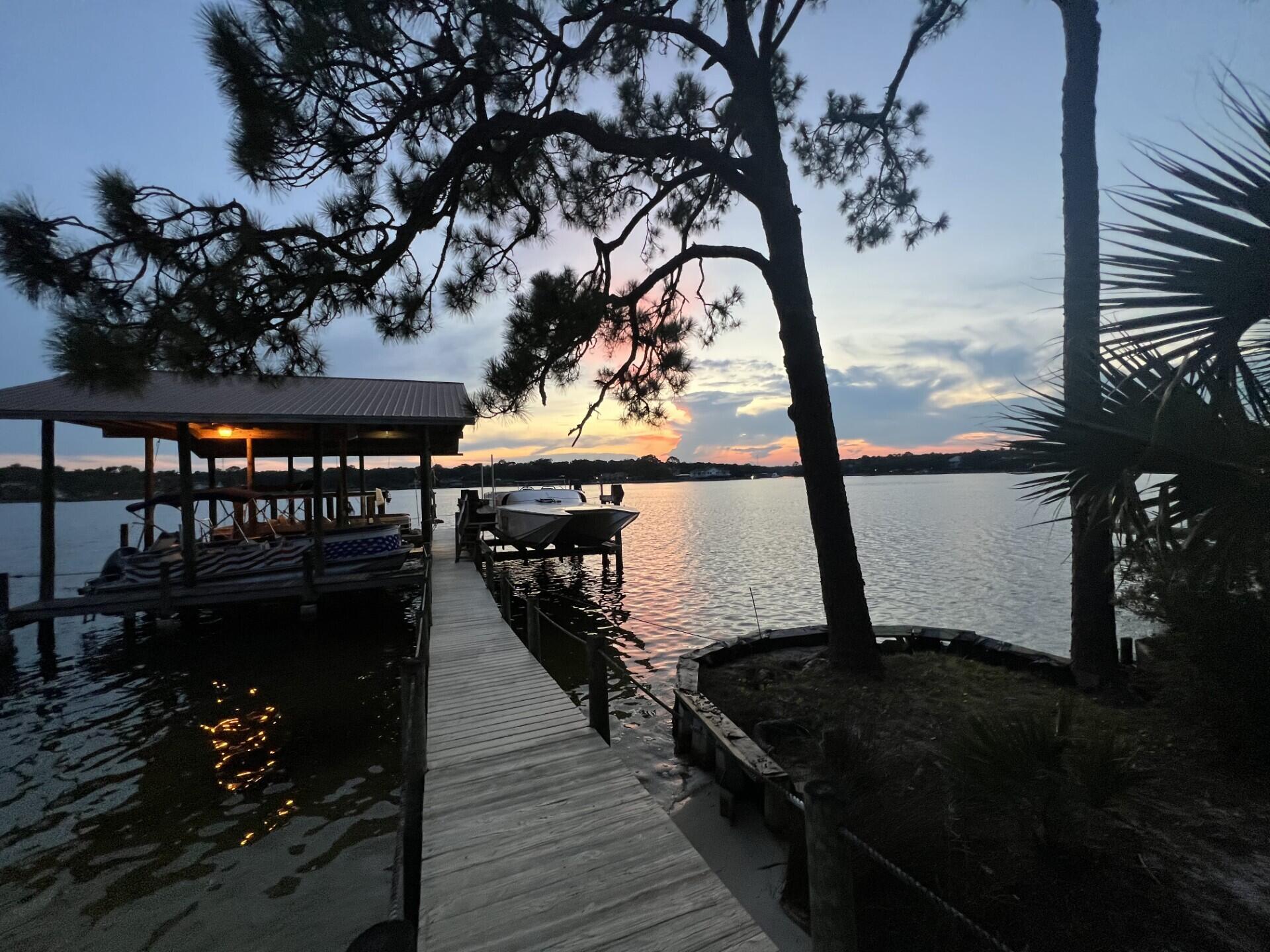 Poquito Bayou - Residential