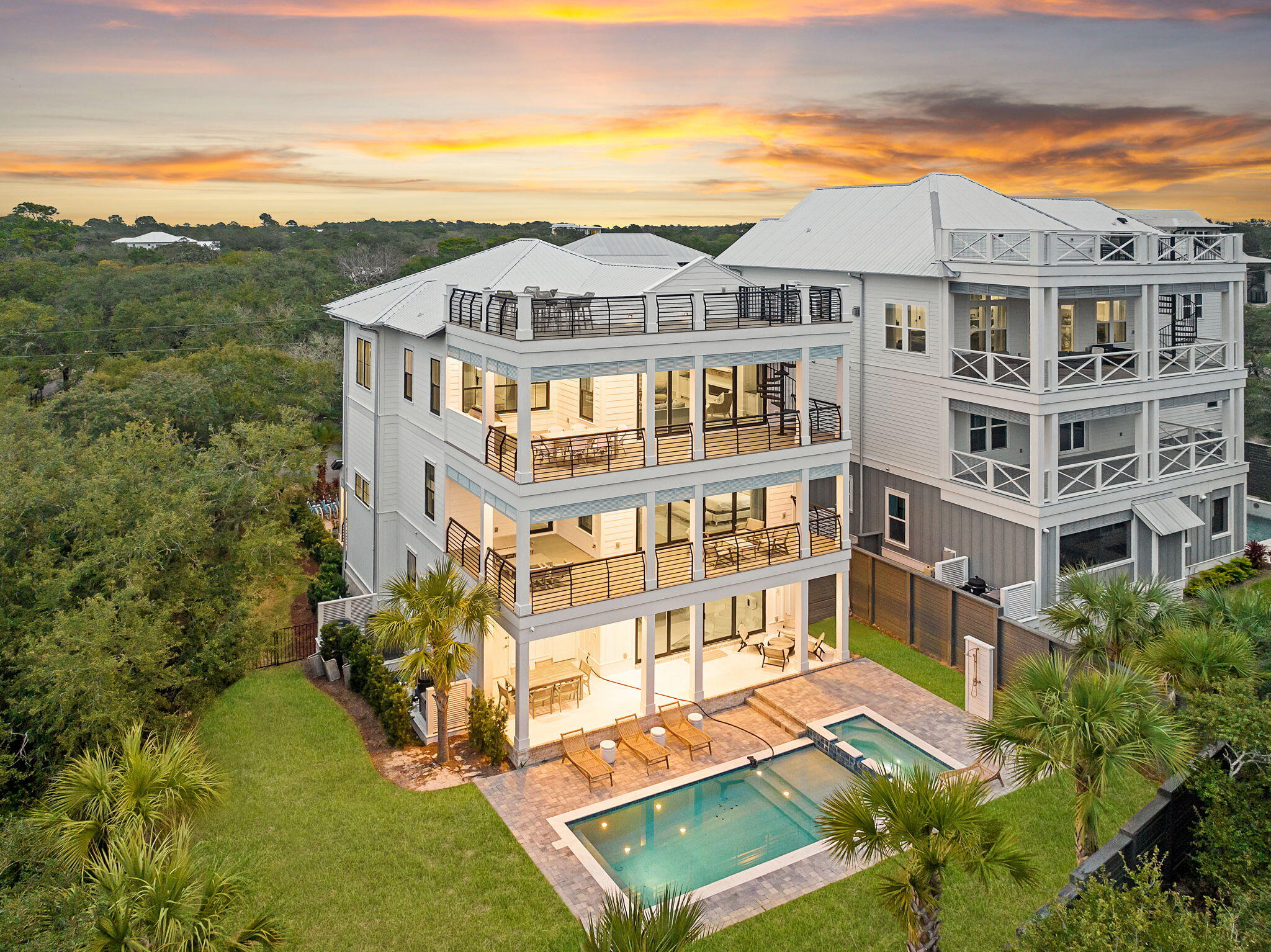 BEACH HIGHLAND - Residential