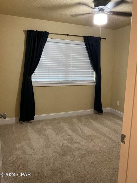 OAK TREE PARK - Residential
