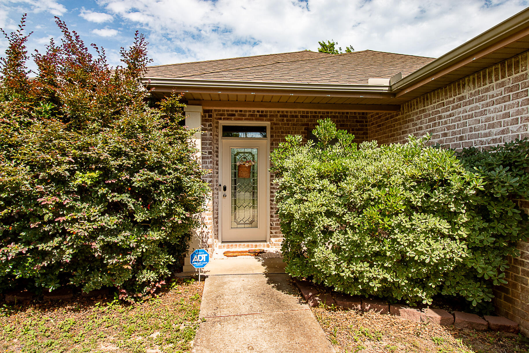 Recent price improvement and $5,000 towards buyers' closing costs! Also there is a 2.5% assumable mortgage! Come see this charming 4 Bedroom / 2 Bathroom home in the desirable Mary Esther, FL location today! As you walk in you'll immediately notice the cozy but open floor plan, that has that ''it factor.'' With modern amenities such as granite counters, designer cabinetry with soft close drawers, and stainless steel appliances, it'll make entertaining feel elegant. The master bedroom features a tray ceiling for added style. The master bathroom has a garden tub, perfect for soaking those long days away. Conveniently located near Hurlburt Field, beaches, and shopping, this home is perfect for those seeking comfort and style at an affordable price. Don't miss out on the chance to call this house your ''home!''