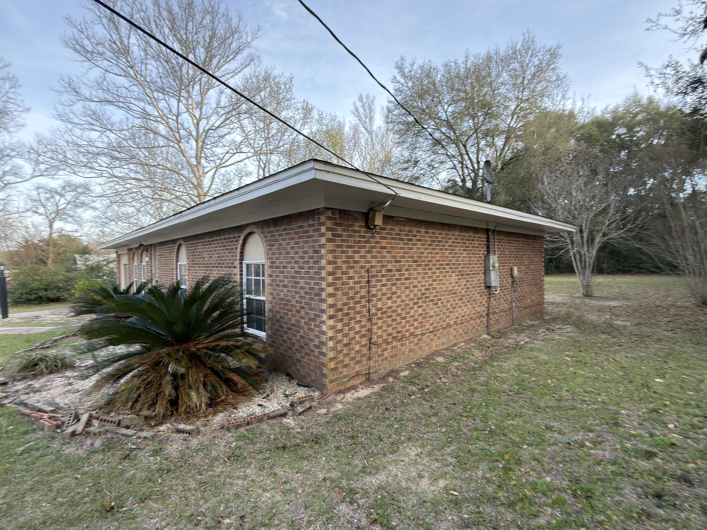 ADAMS POWELL EAST - Residential