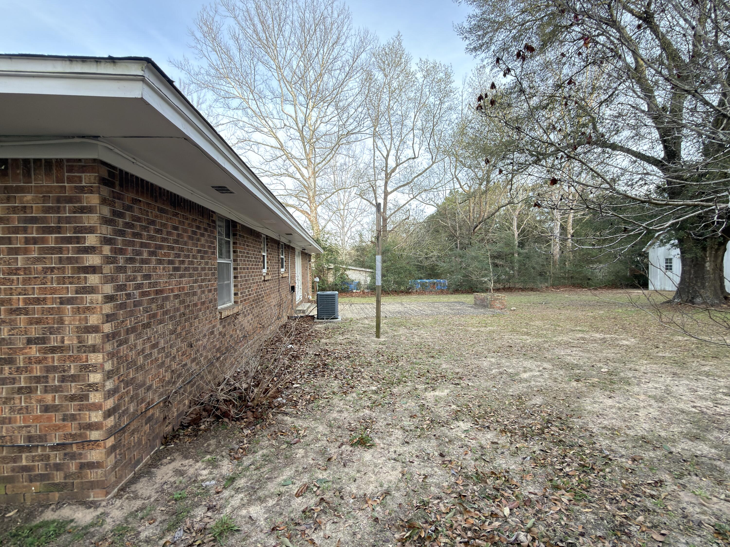 ADAMS POWELL EAST - Residential
