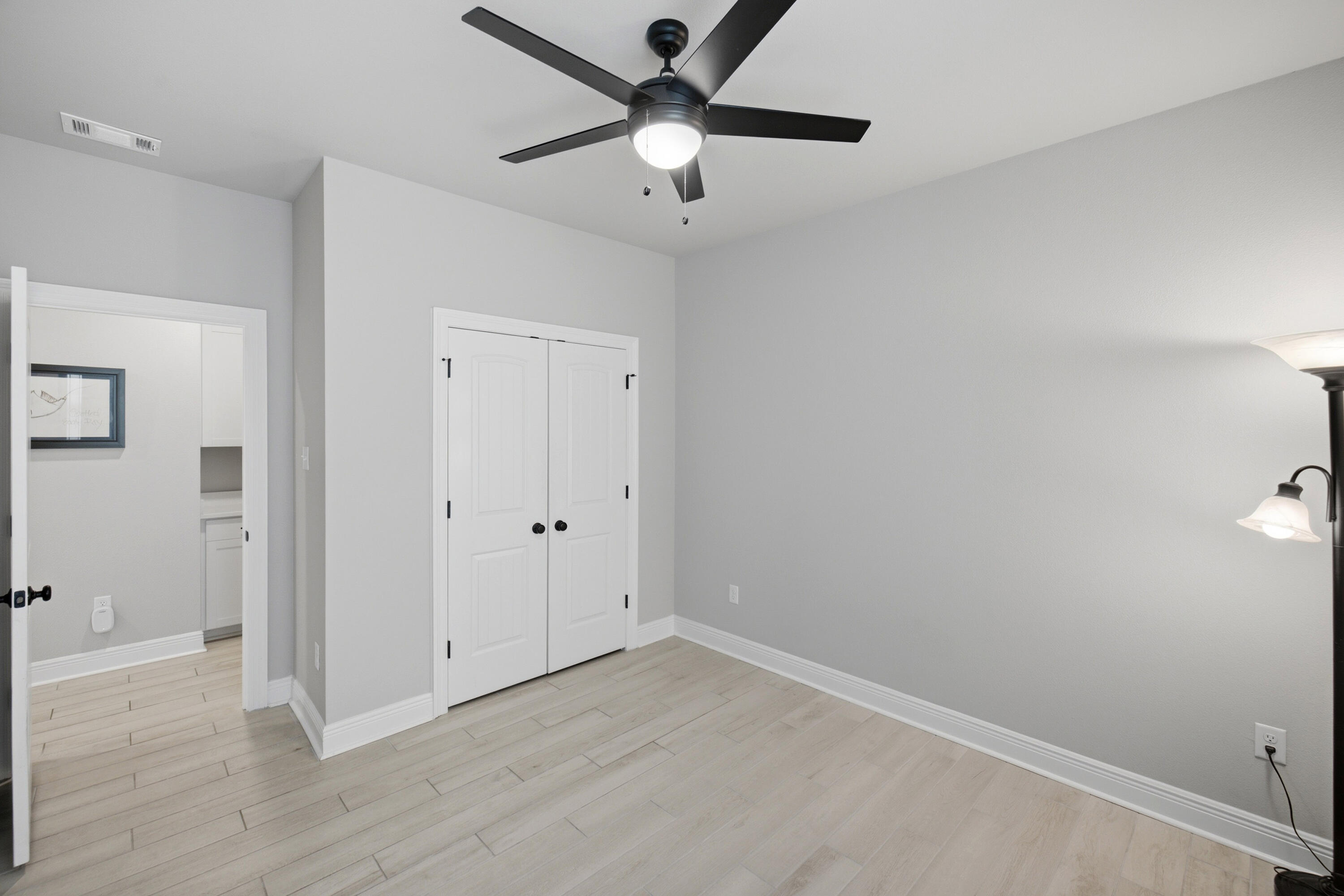 HAMMOCK BAY - STARBURST - Residential