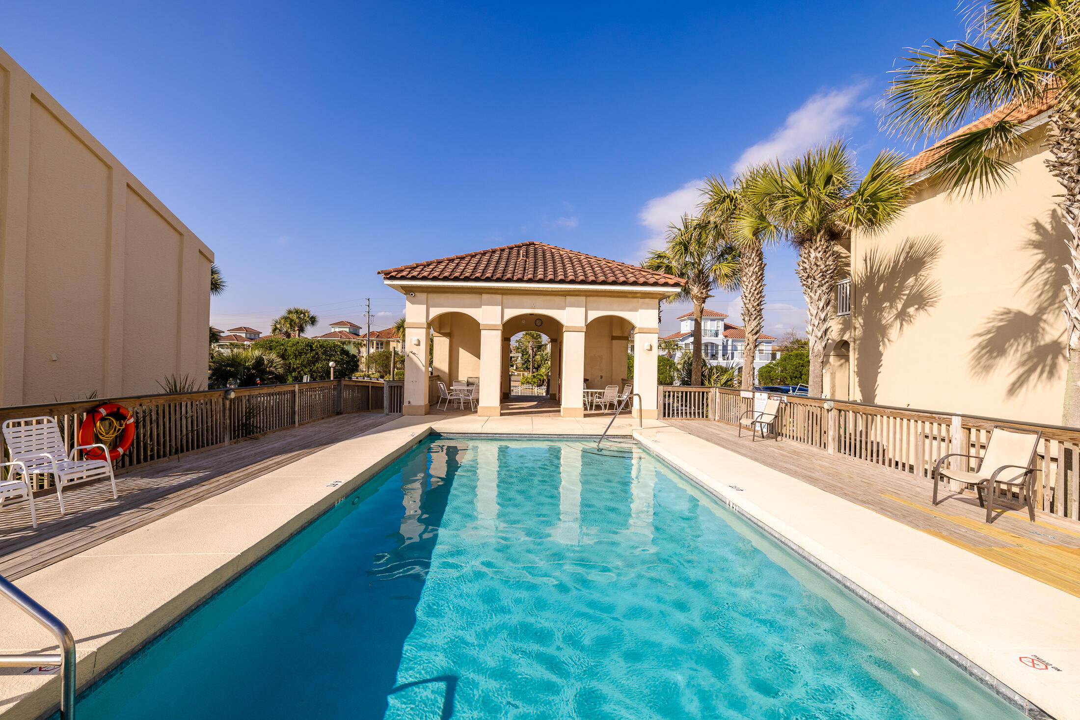LA VALENCIA BEACH RESORT - Residential