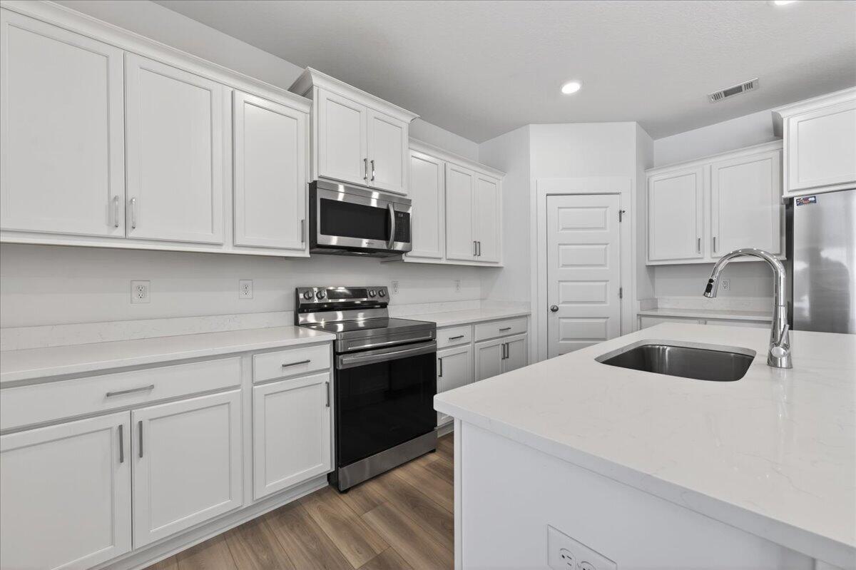 MAGNOLIA CREEK PHASE 1 - Residential