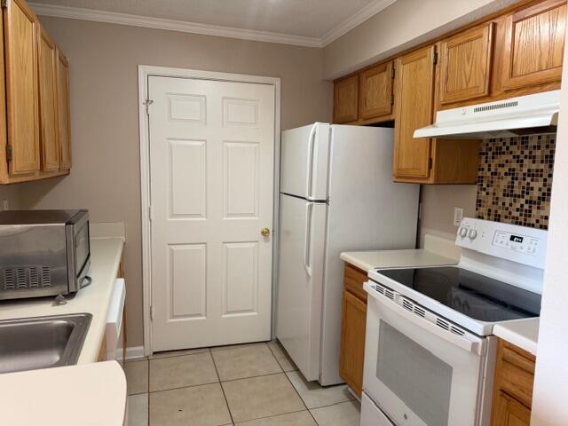 INDIAN LAKE - Residential Lease