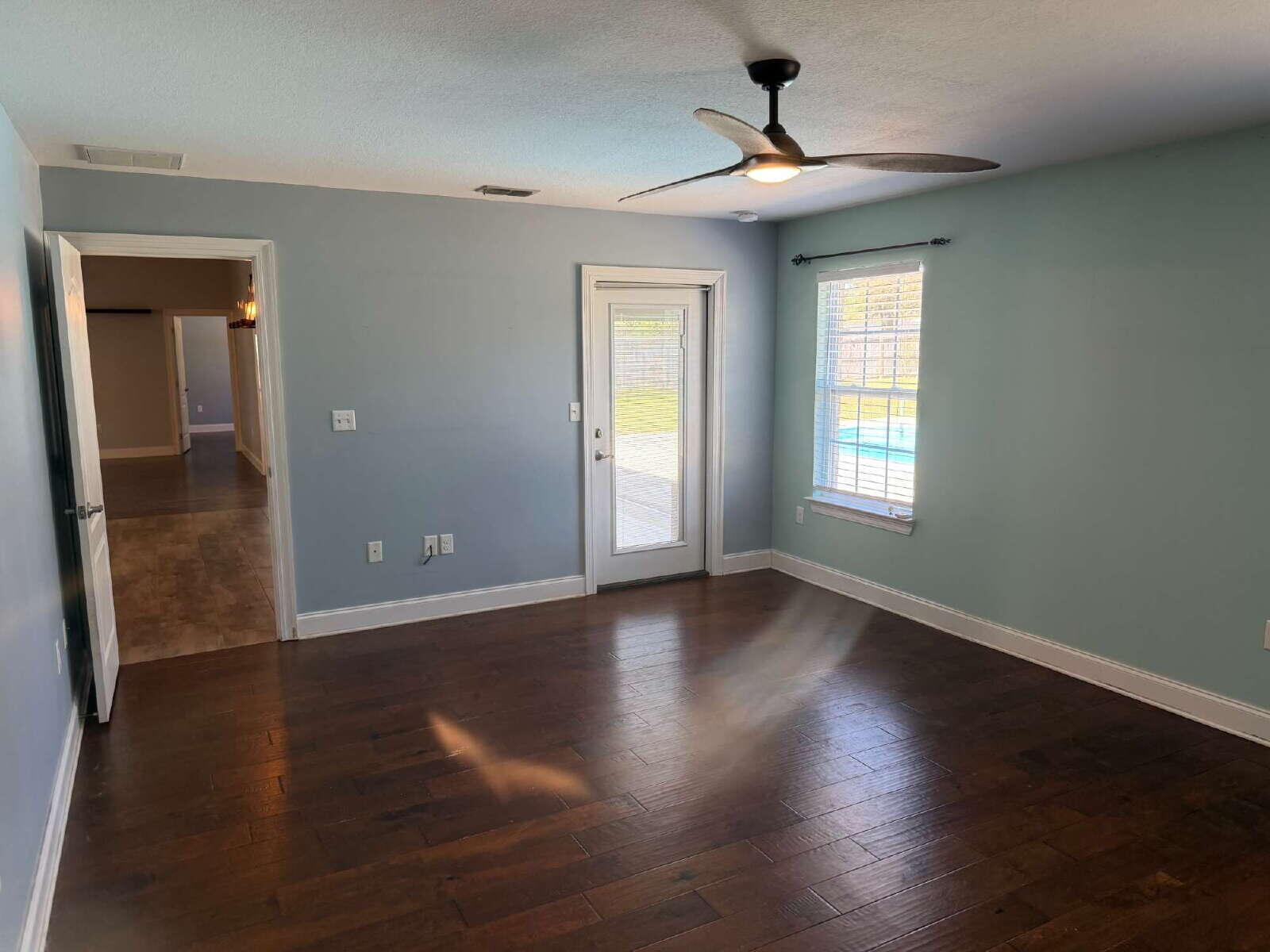 ASHTIN ESTATES - Residential Lease
