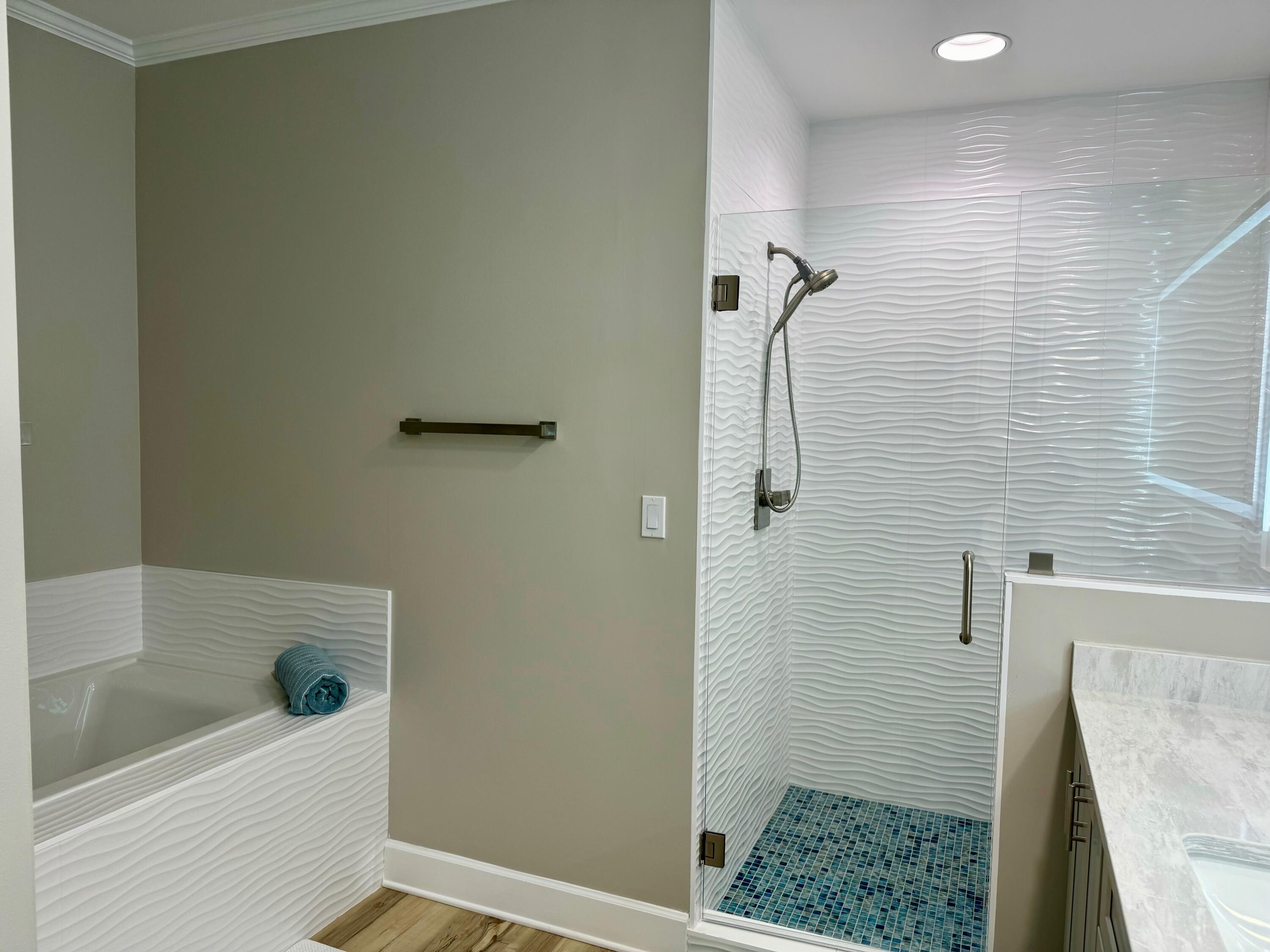 TIDES AT TOPS'L - Residential