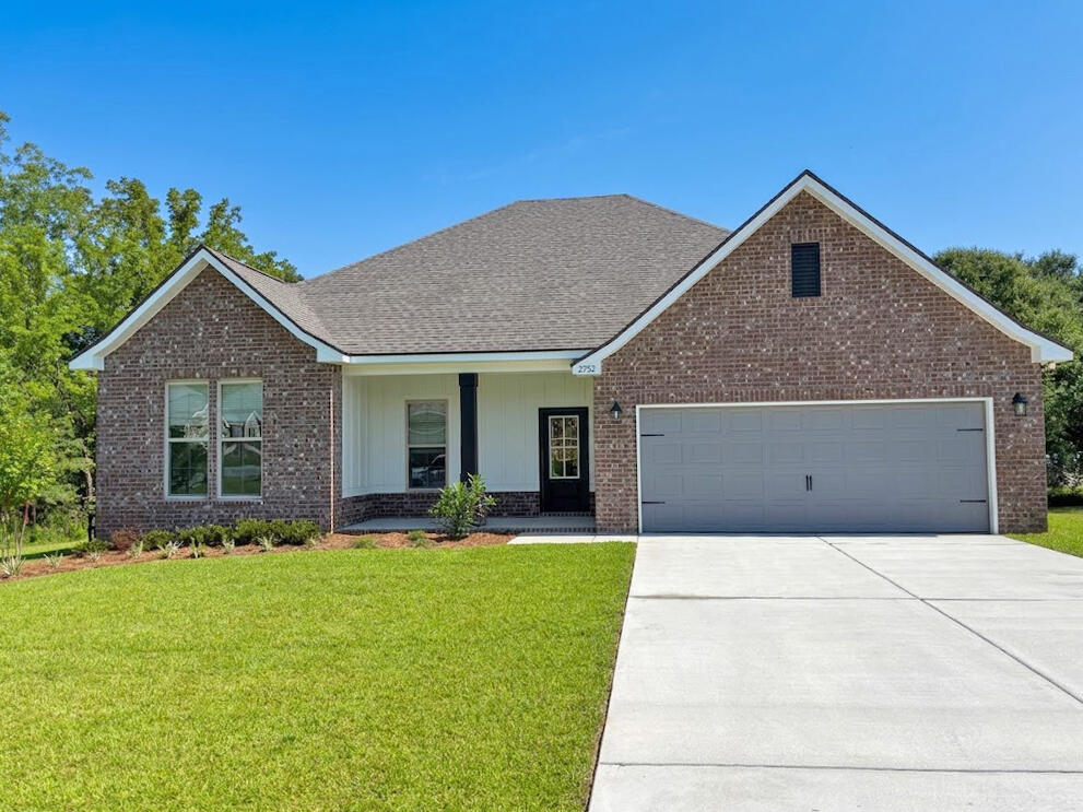 YOUNG OAKS - Residential