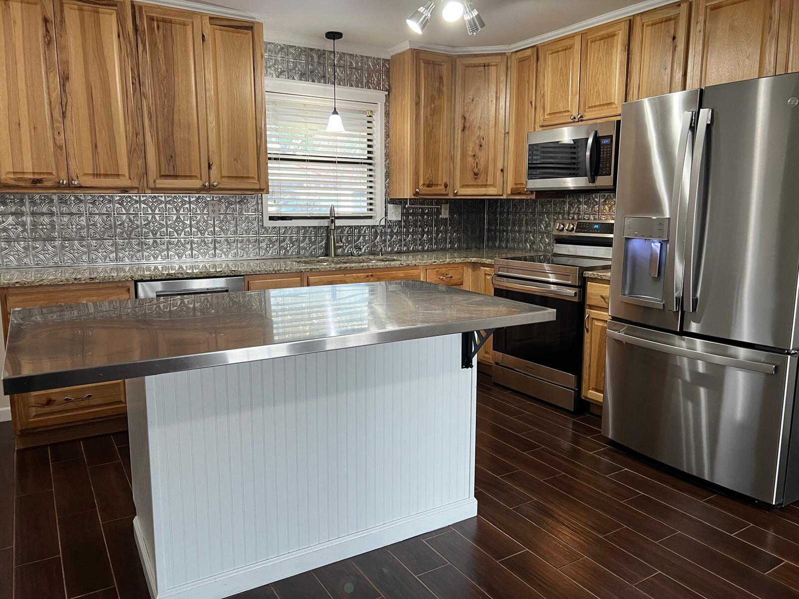 GABLE ESTATES - Residential