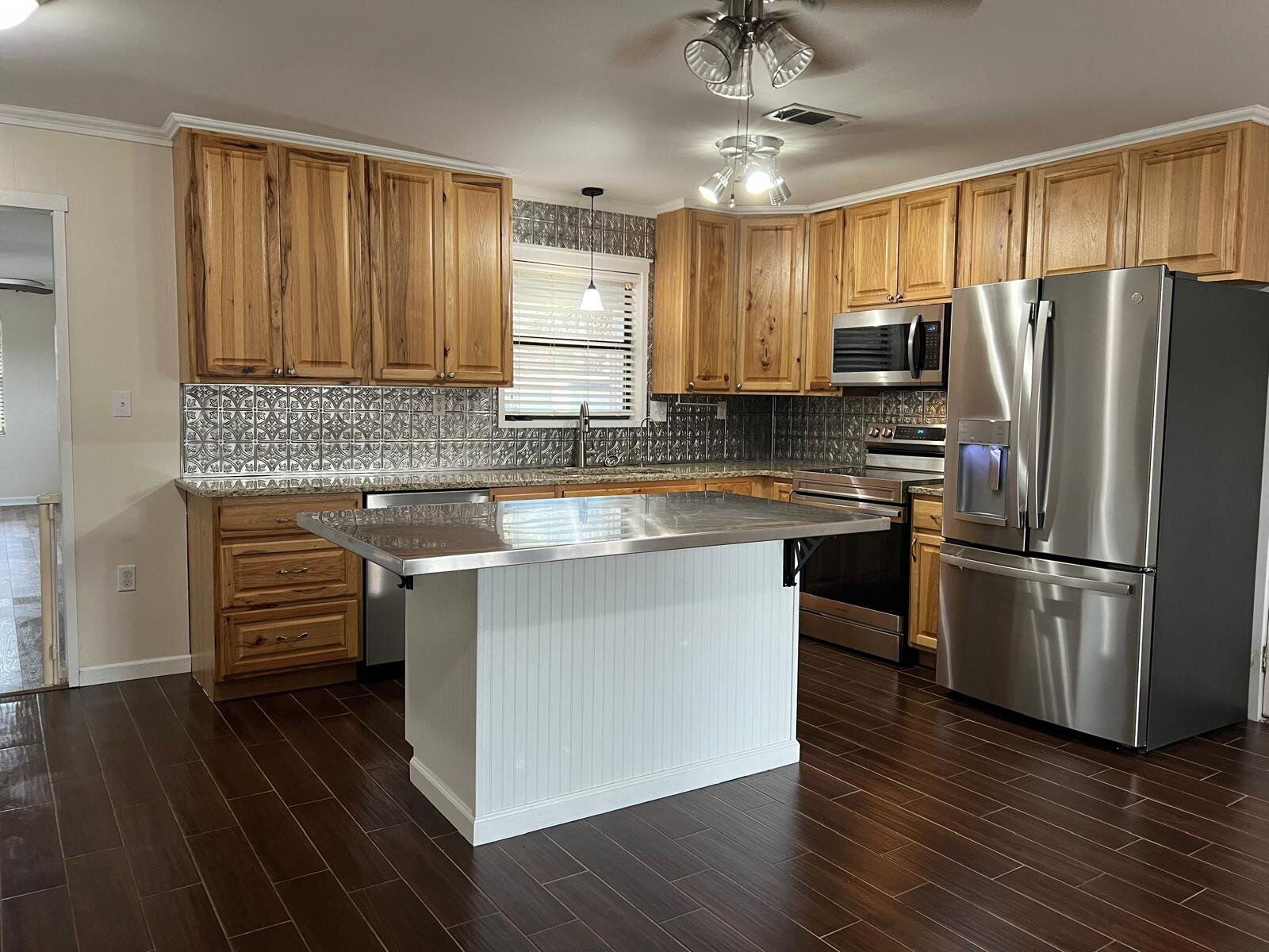 GABLE ESTATES - Residential