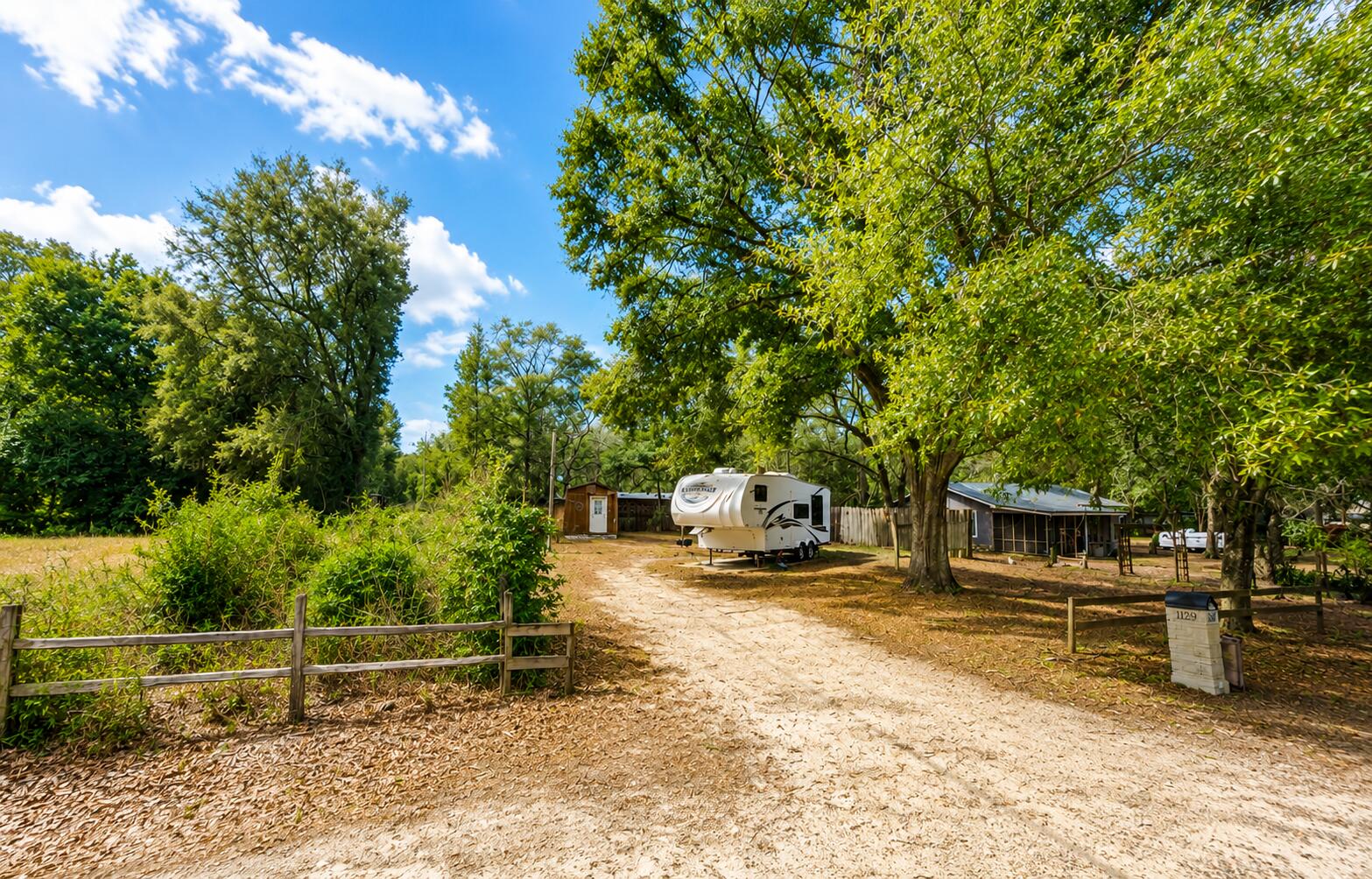 JUNIPER LAKE ESTATES - Land