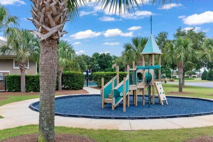 RESERVE POINTE - Residential