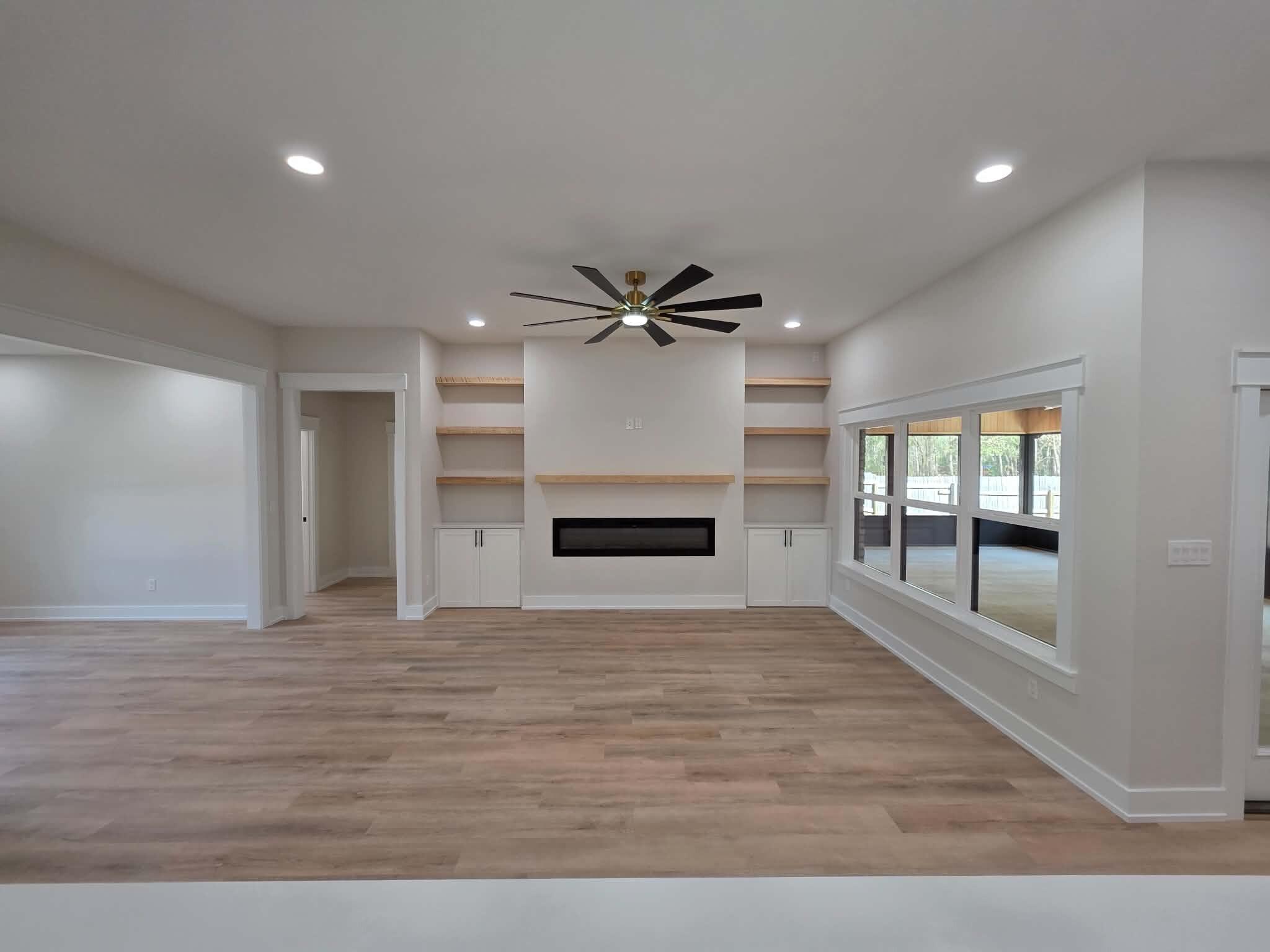 ASHTONS PRESERVE - Residential