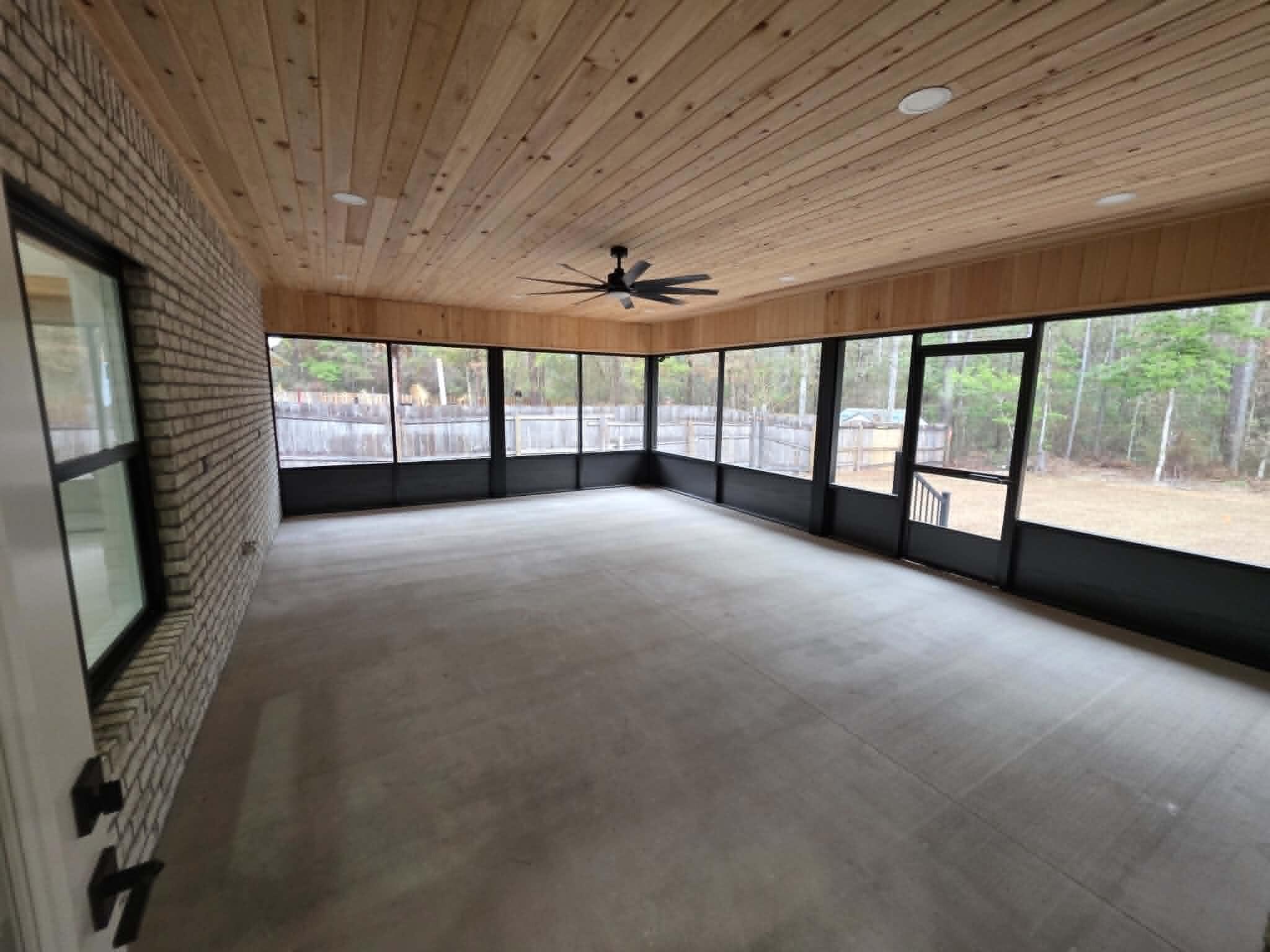 ASHTONS PRESERVE - Residential