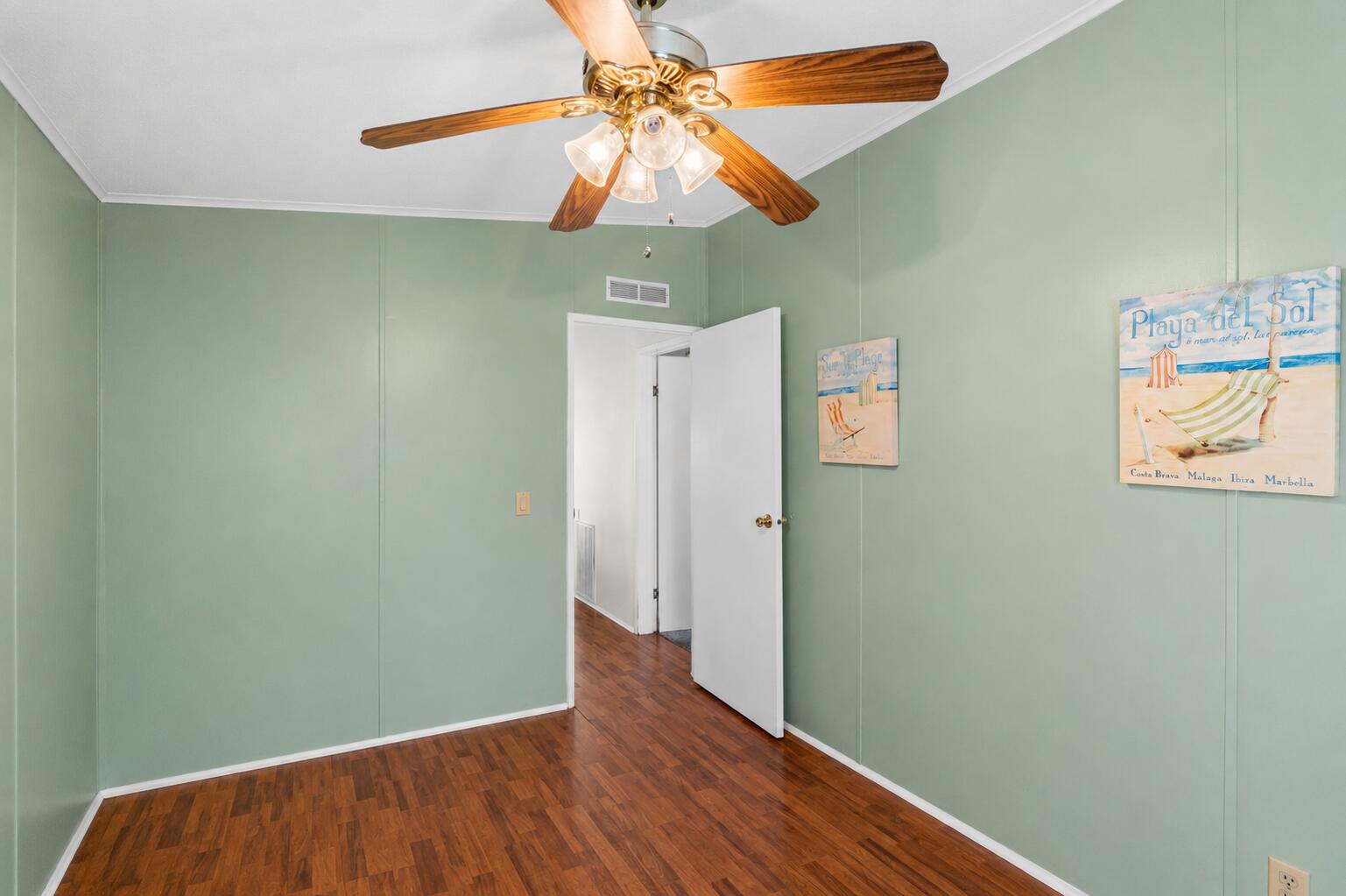 GREENWOOD ACRES - Residential