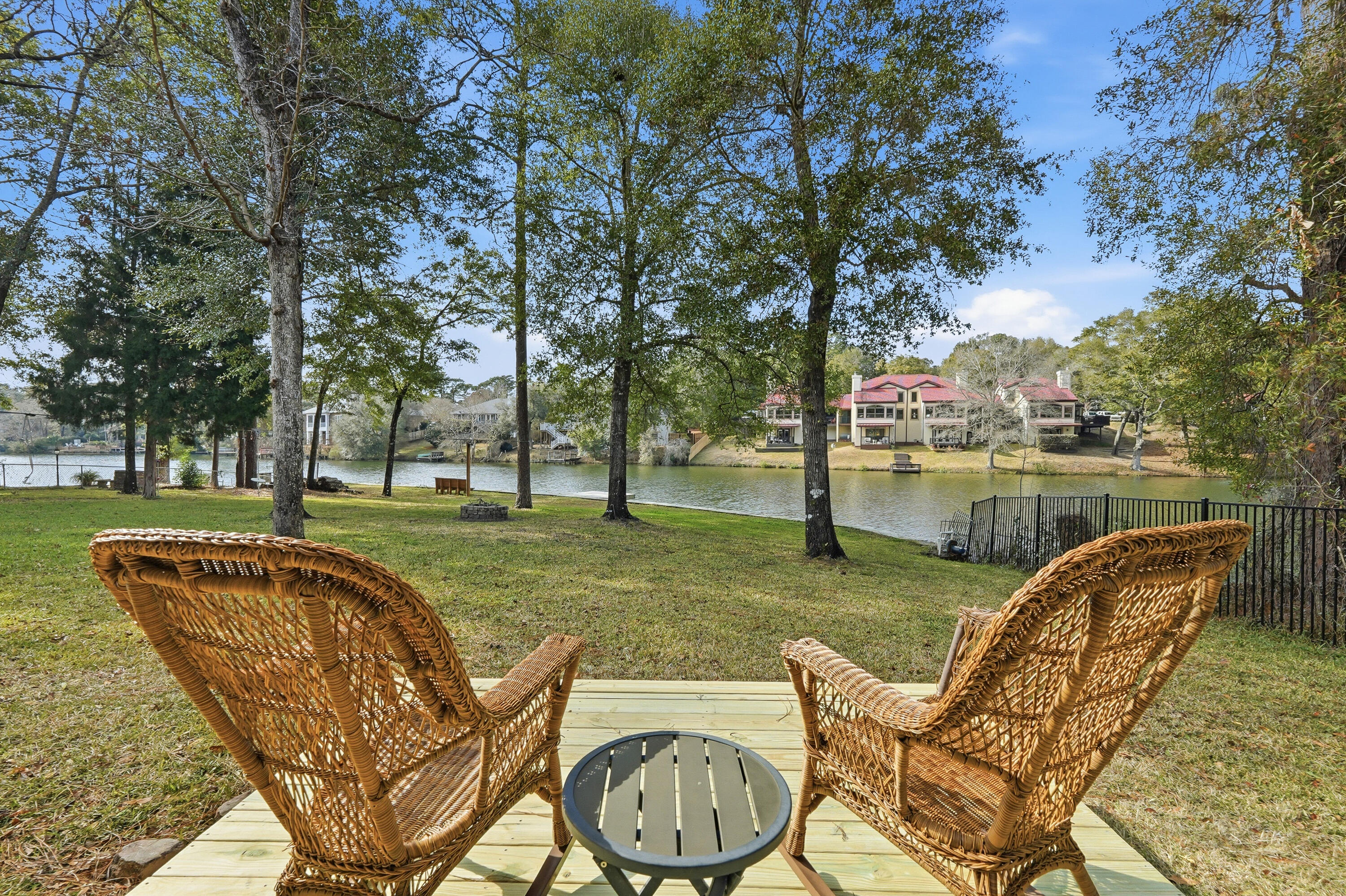 ROCKY BAYOU ESTATES 03 - Residential