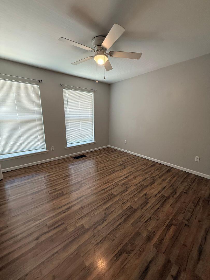 BROWNSVILLE STATION - Residential Lease