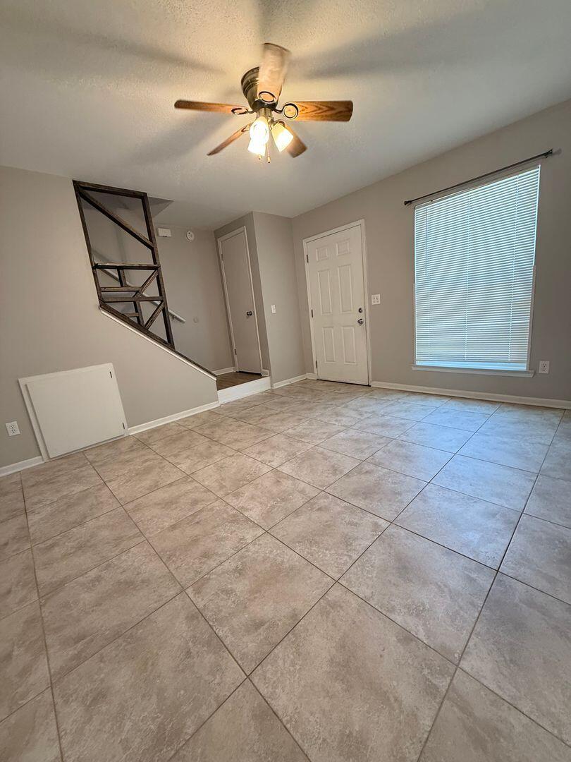 BROWNSVILLE STATION - Residential Lease