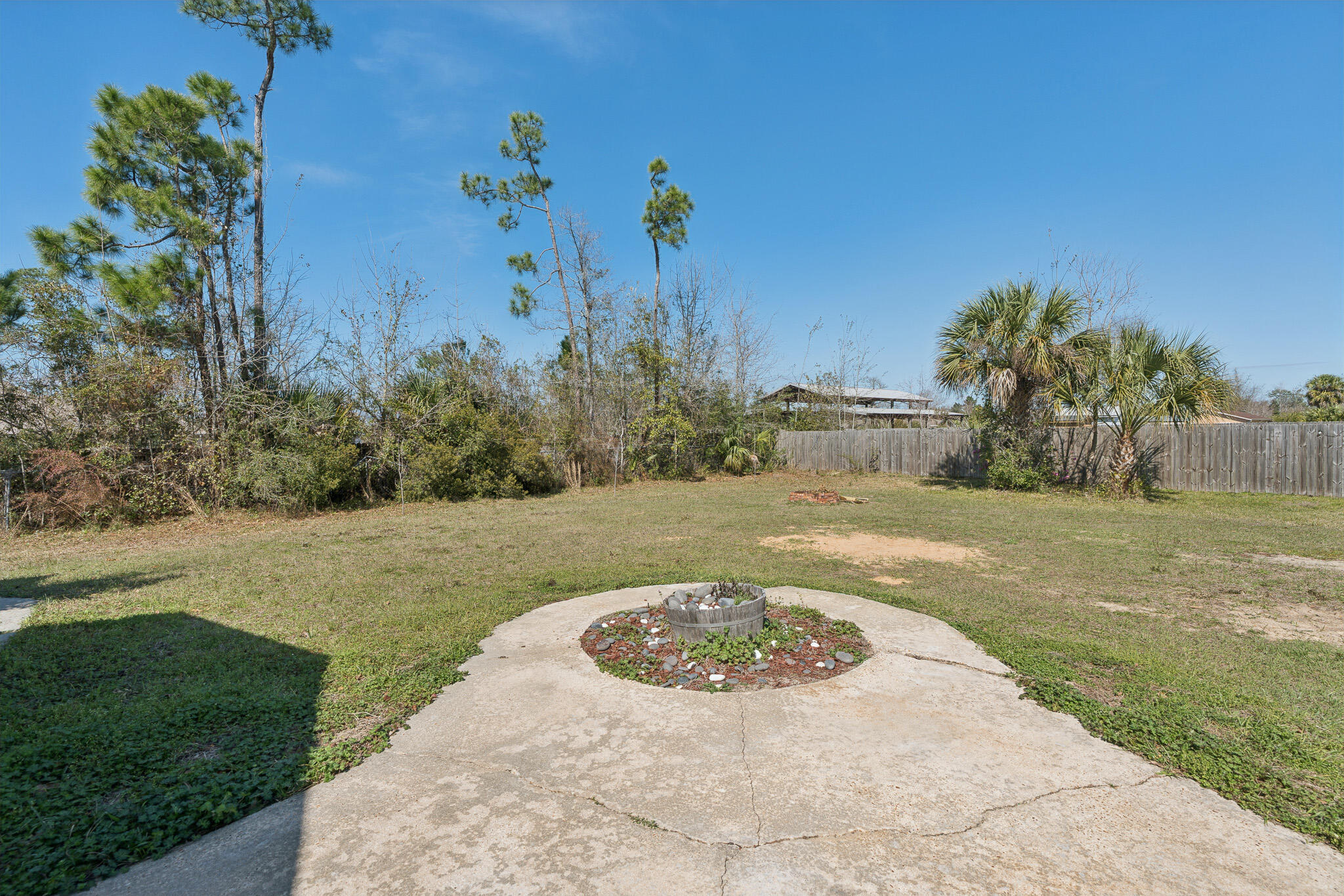 COLLEGE POINT - Residential