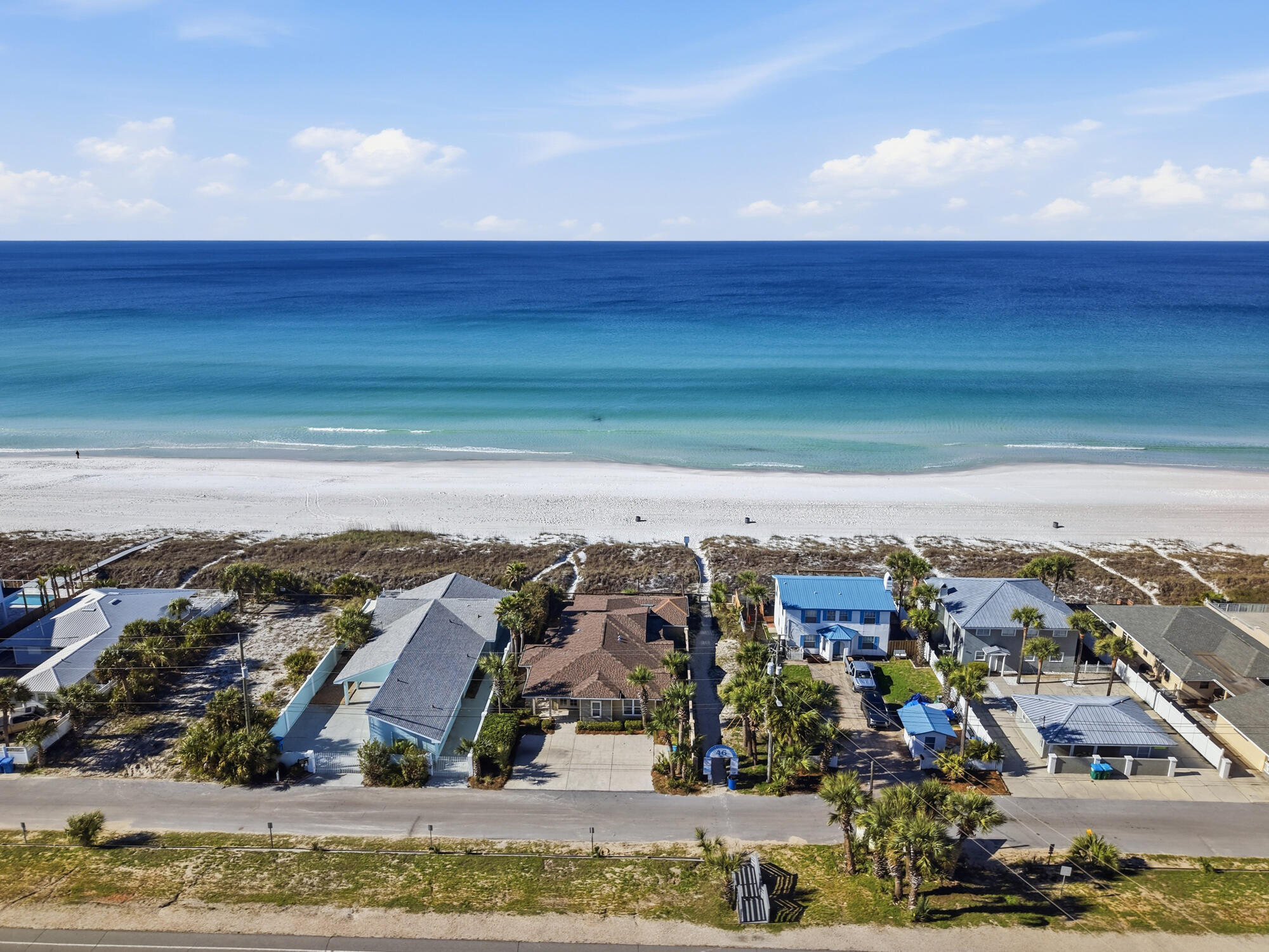 BAHAMA BEACH - Residential