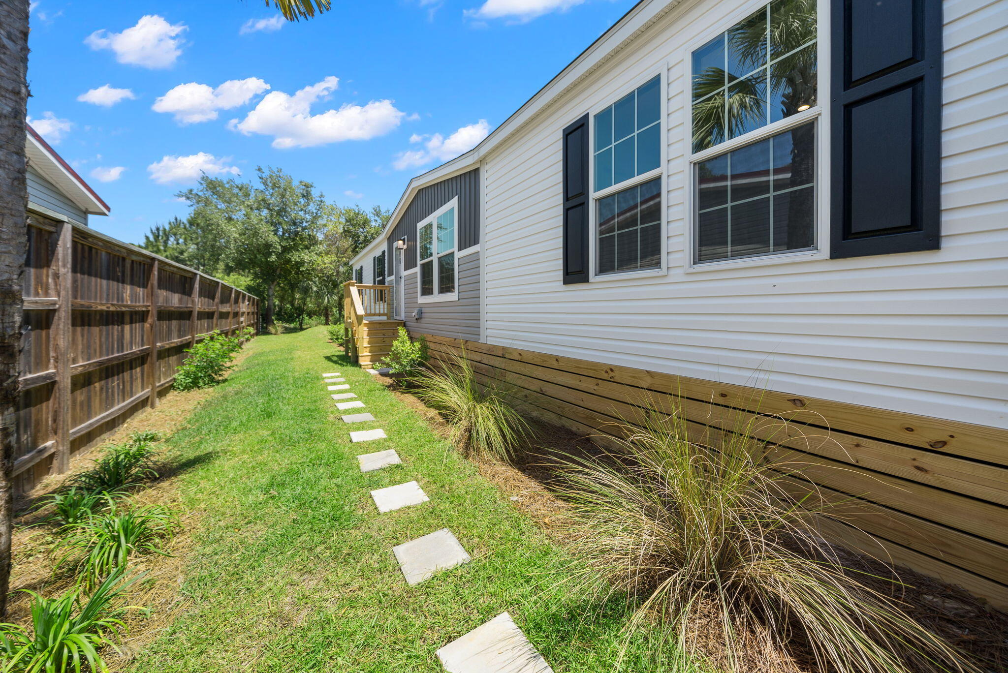 NO RECORDED SUBDIVISION - Residential