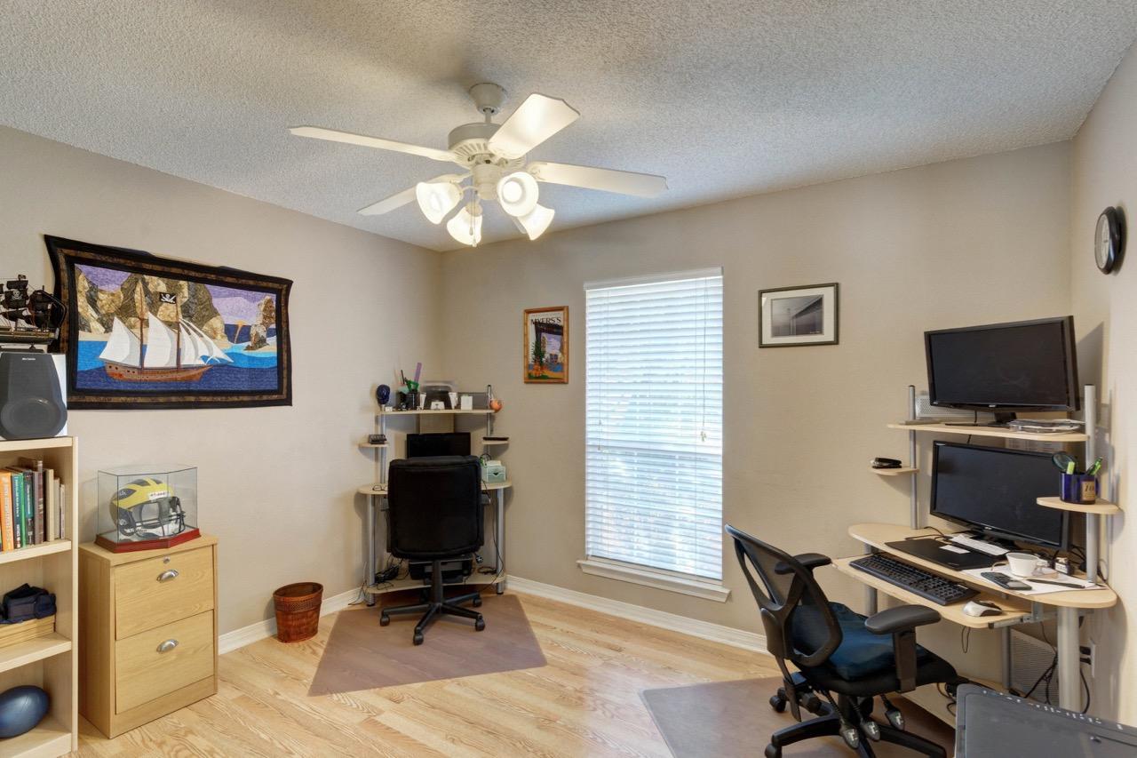 HAMPTON RIDGE ESTATES - Residential