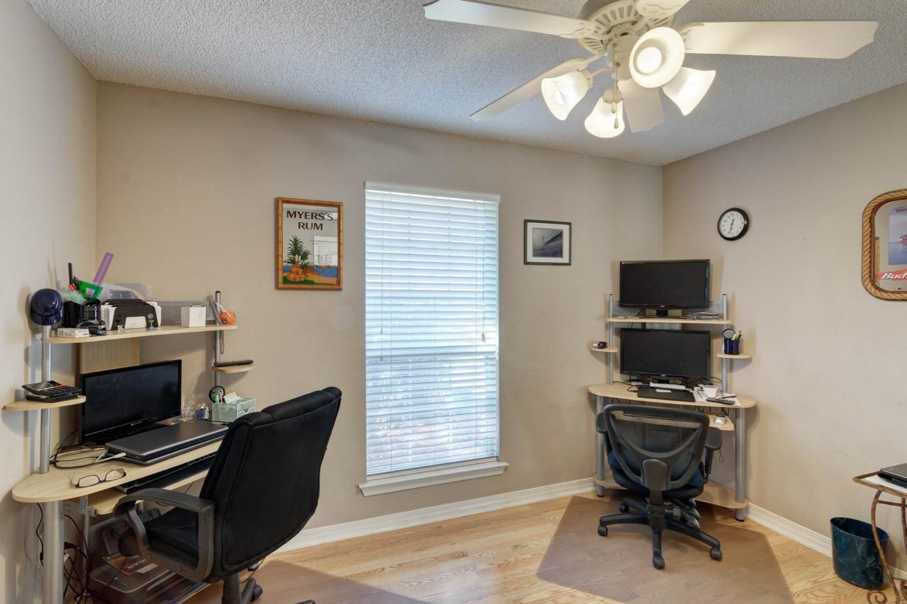 HAMPTON RIDGE ESTATES - Residential