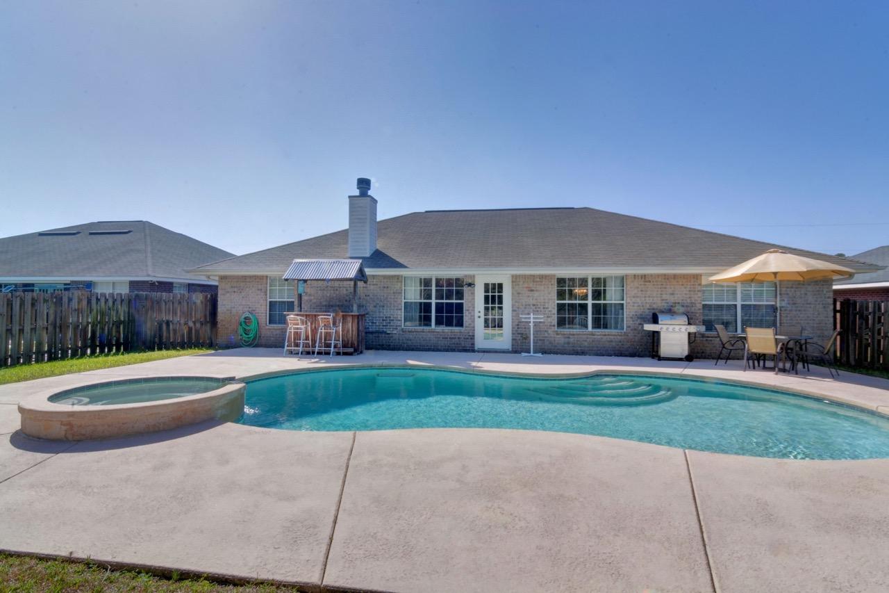 HAMPTON RIDGE ESTATES - Residential