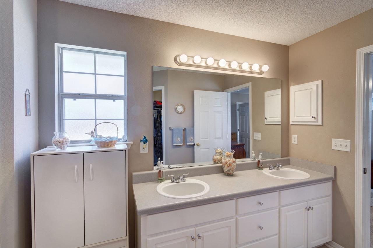 HAMPTON RIDGE ESTATES - Residential