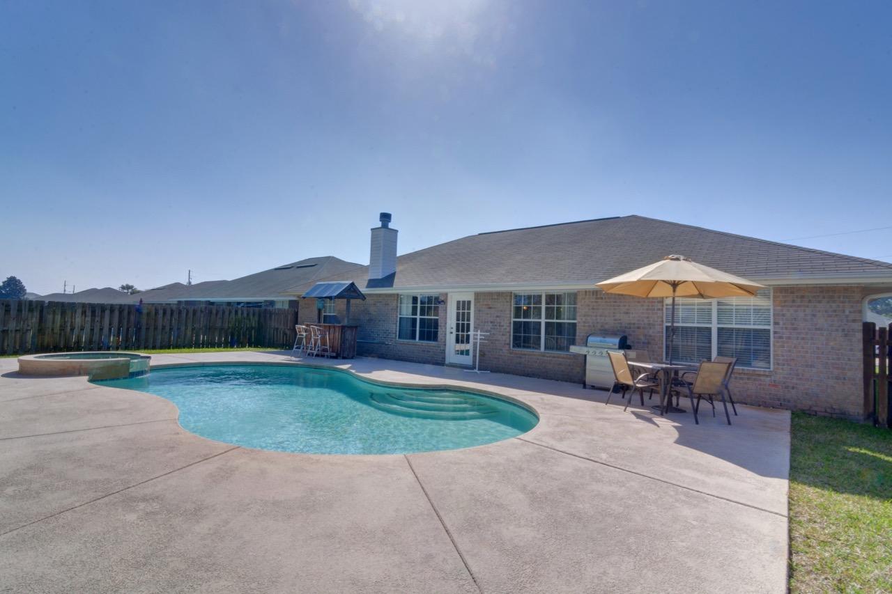 HAMPTON RIDGE ESTATES - Residential