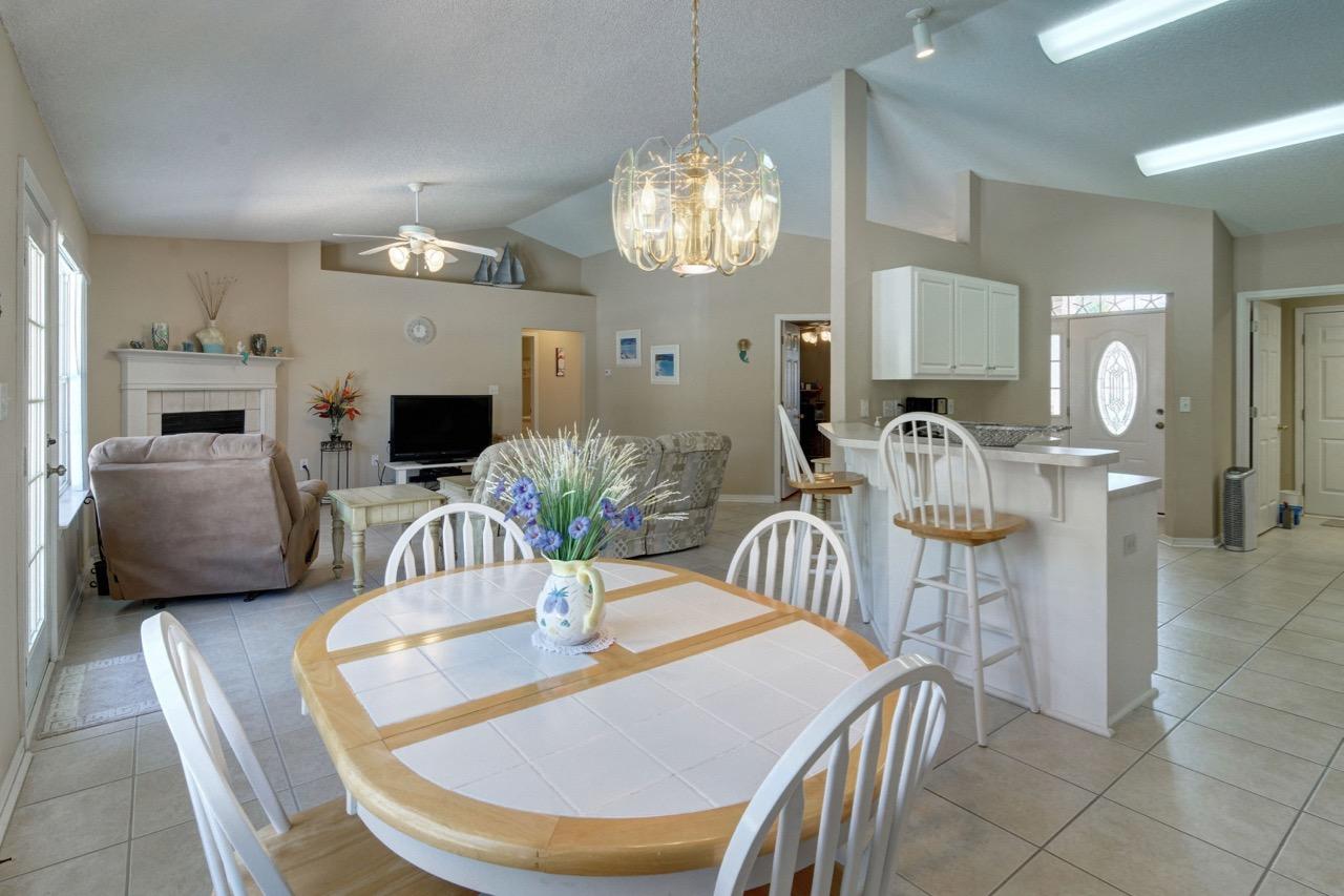 HAMPTON RIDGE ESTATES - Residential