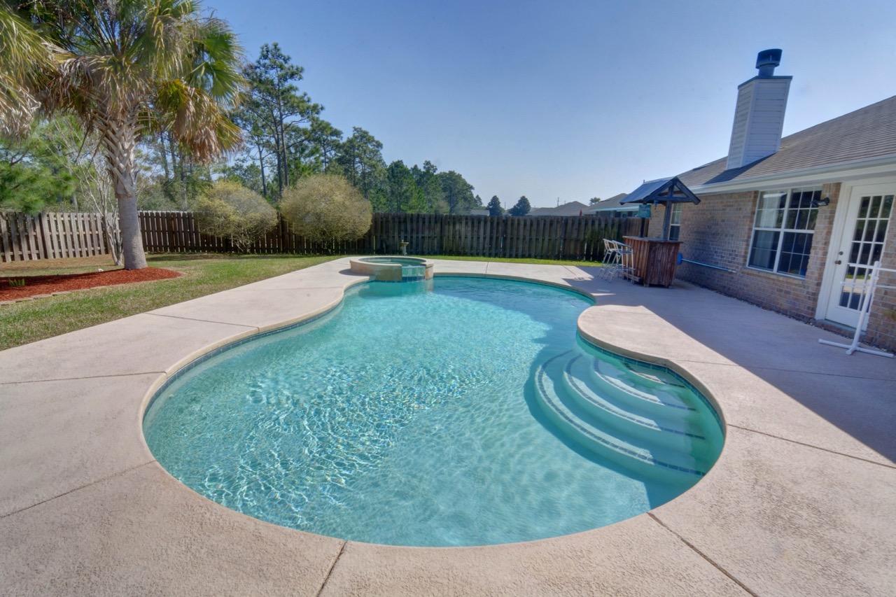 HAMPTON RIDGE ESTATES - Residential