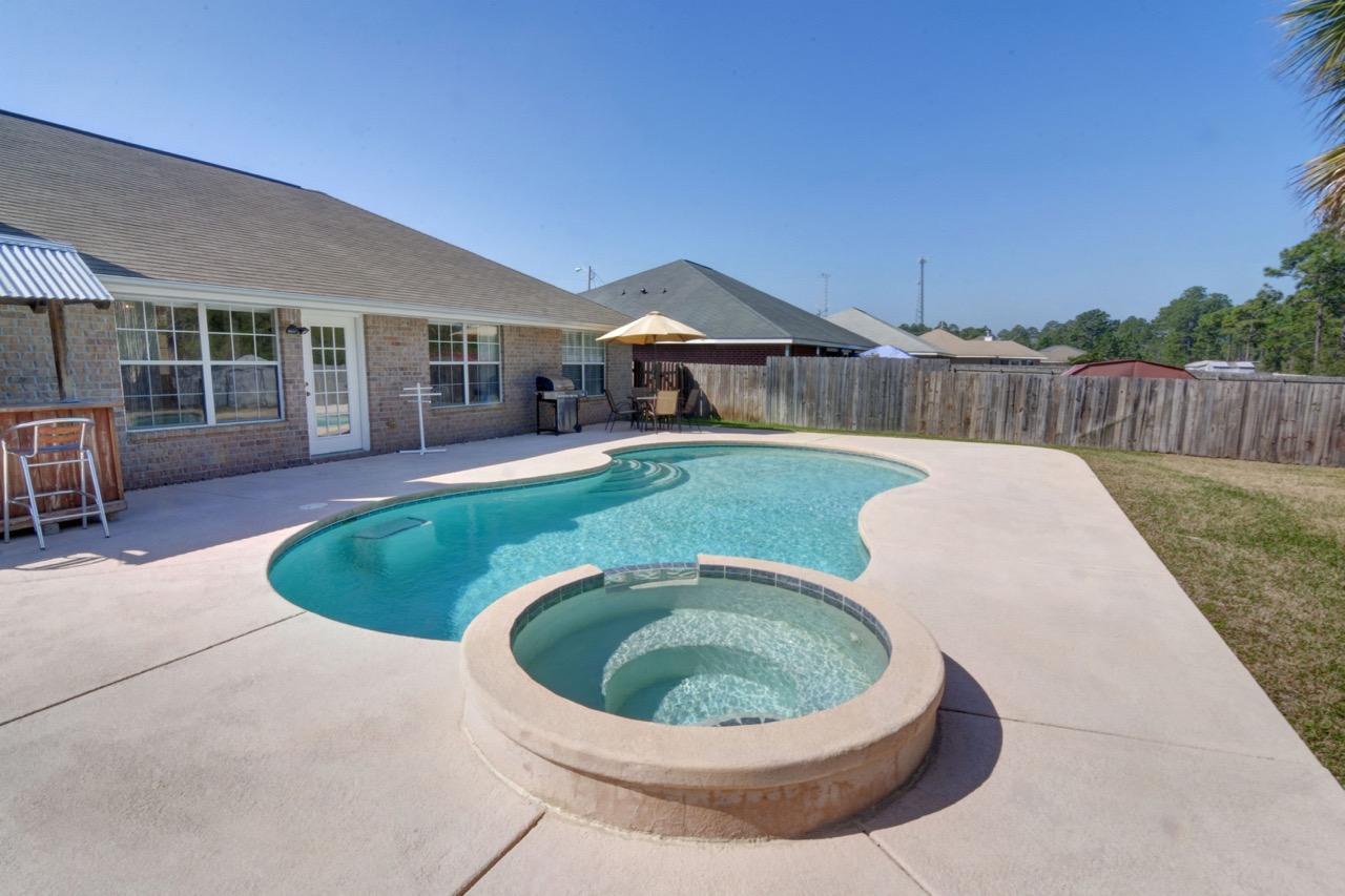 HAMPTON RIDGE ESTATES - Residential