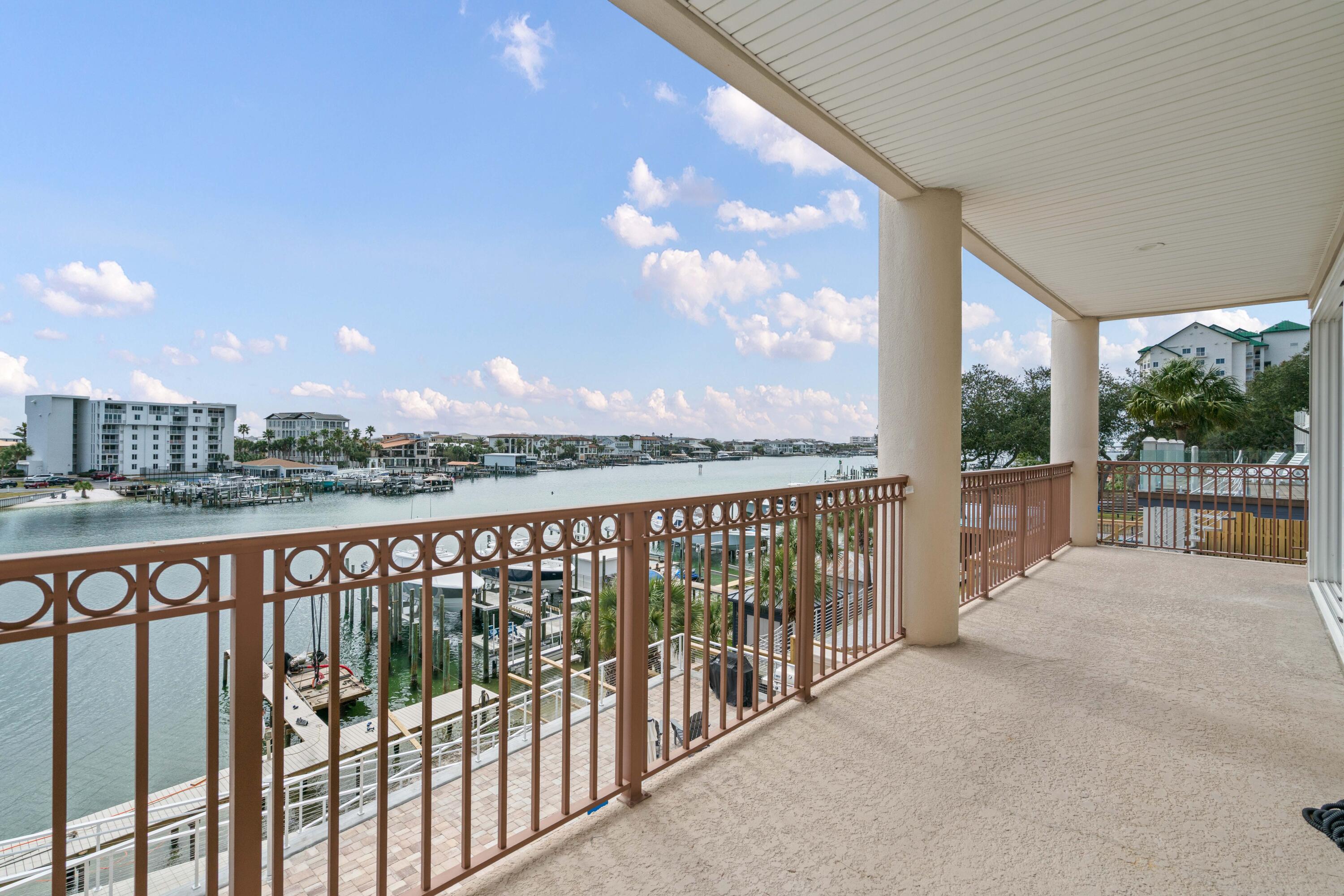 HARBOR PLANTATION - Residential