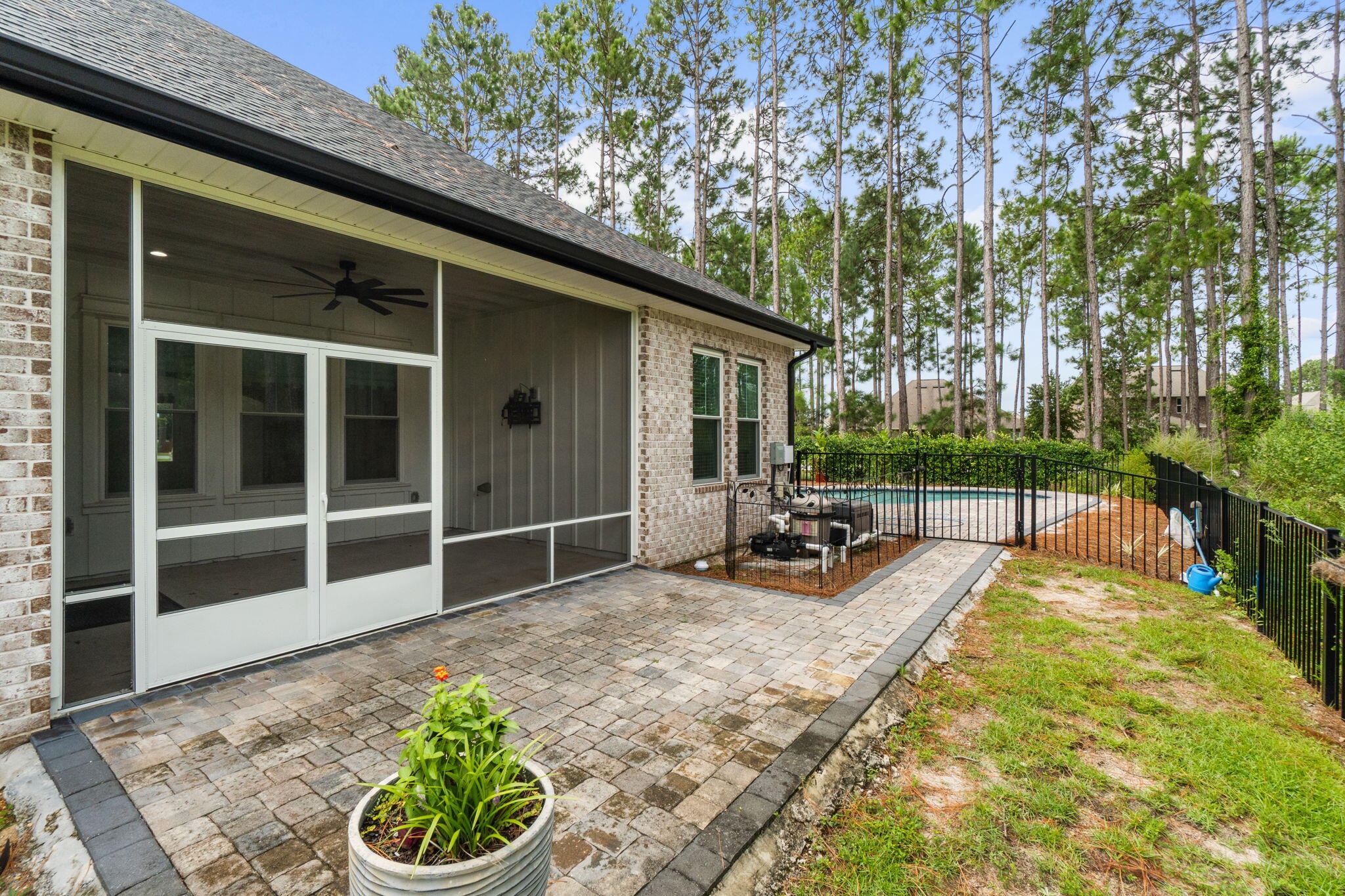 HAMMOCK BAY - Residential