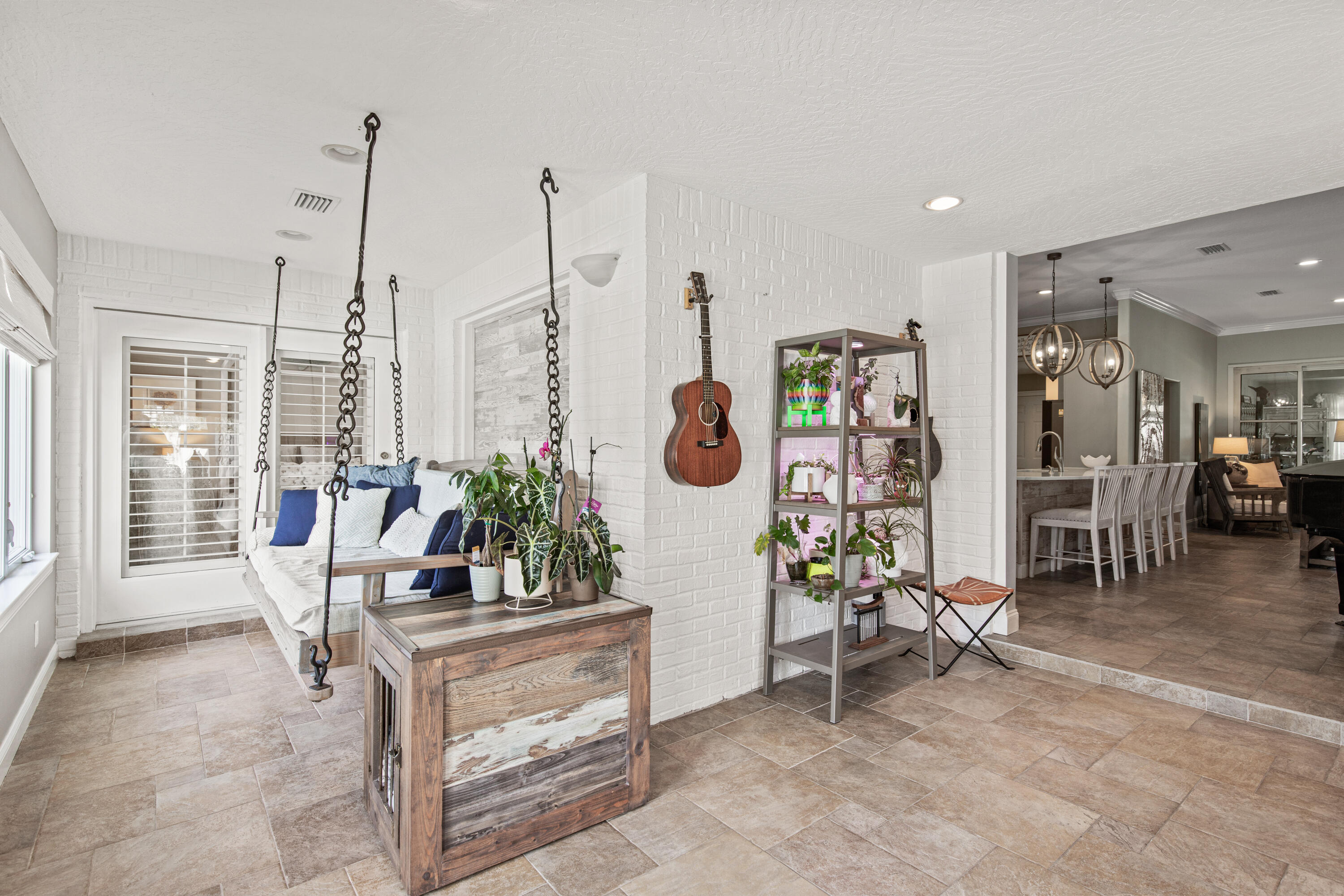 AVALON BEACH ESTATES - Residential