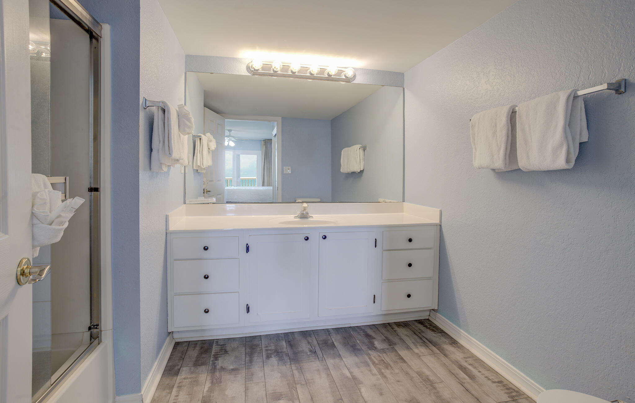 ISLANDER BEACH RESORT CONDO - Residential