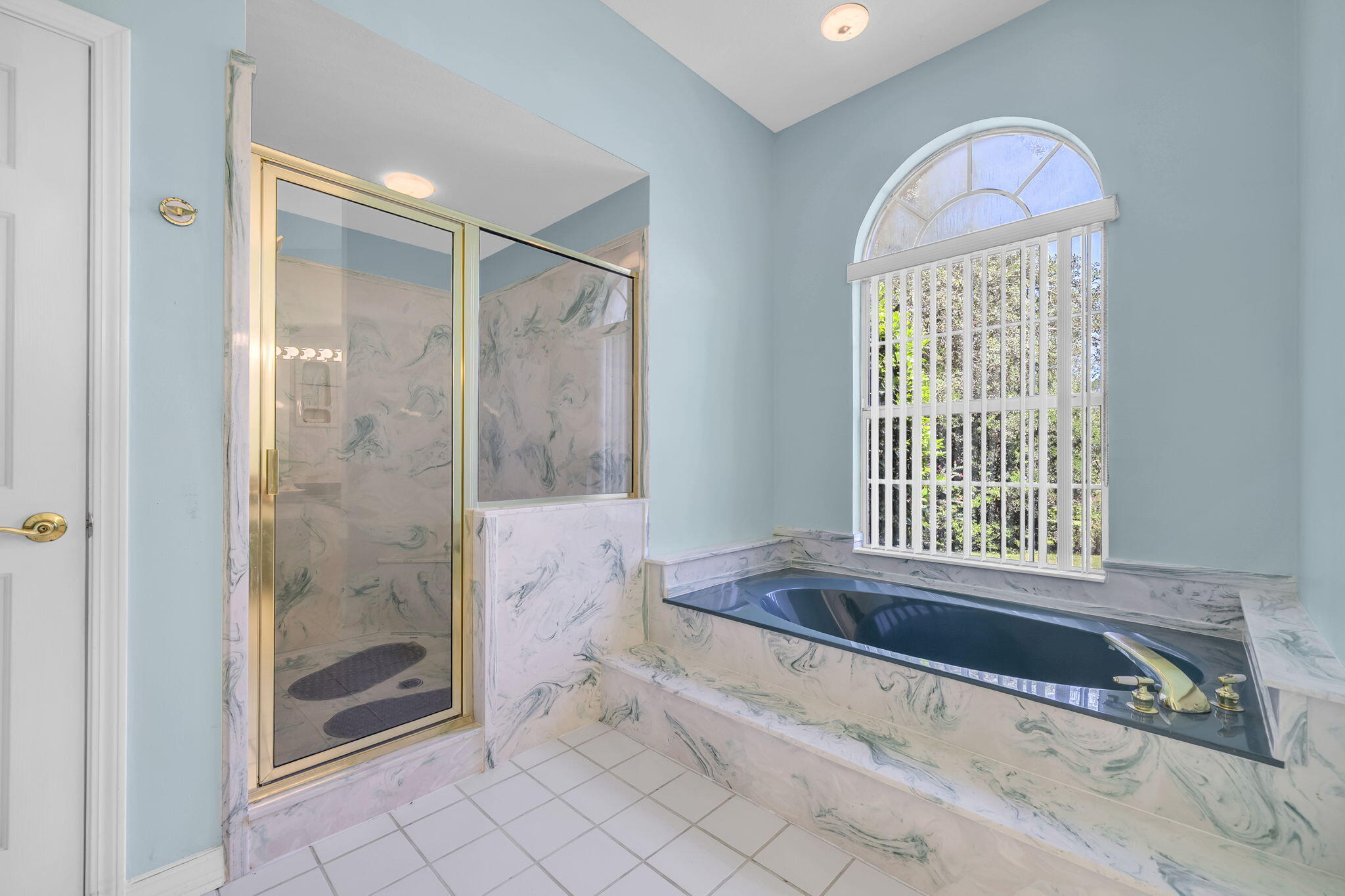 PARKWOOD ESTATES PH 1 BLUEWATER BAY - Residential
