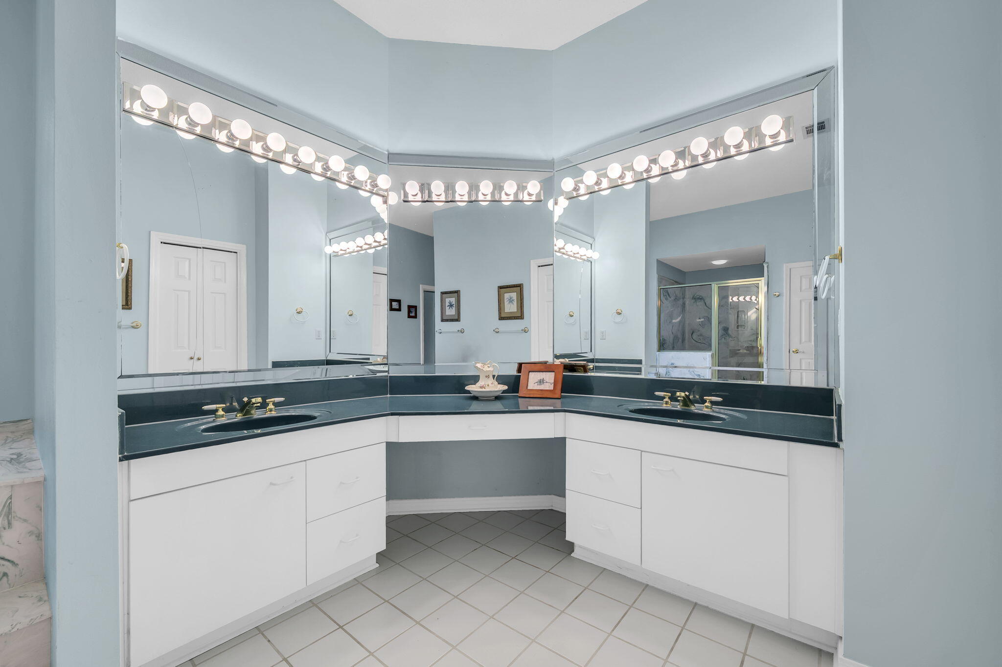 PARKWOOD ESTATES PH 1 BLUEWATER BAY - Residential