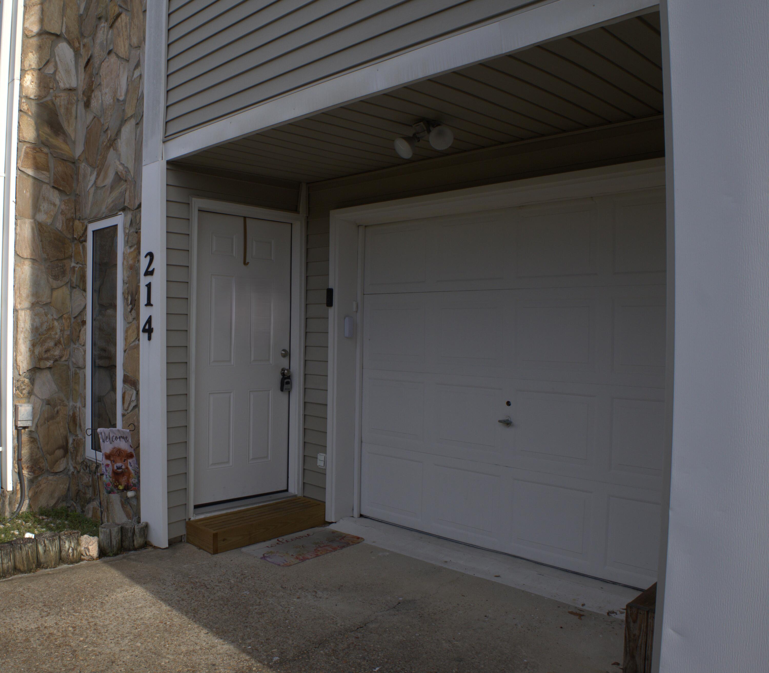 SNUG HARBOR - Residential