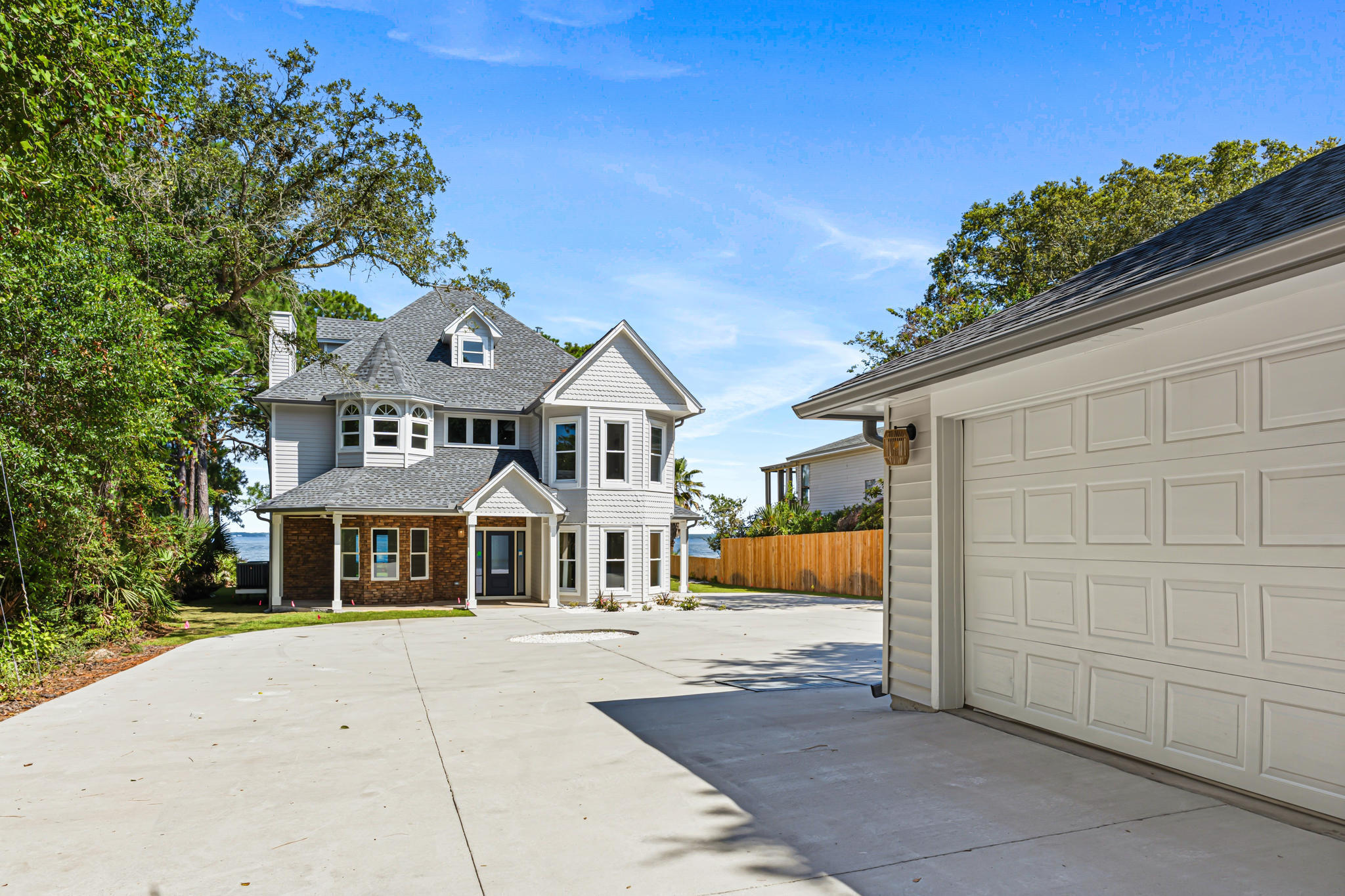 DESTIN MORENO POINT - Residential